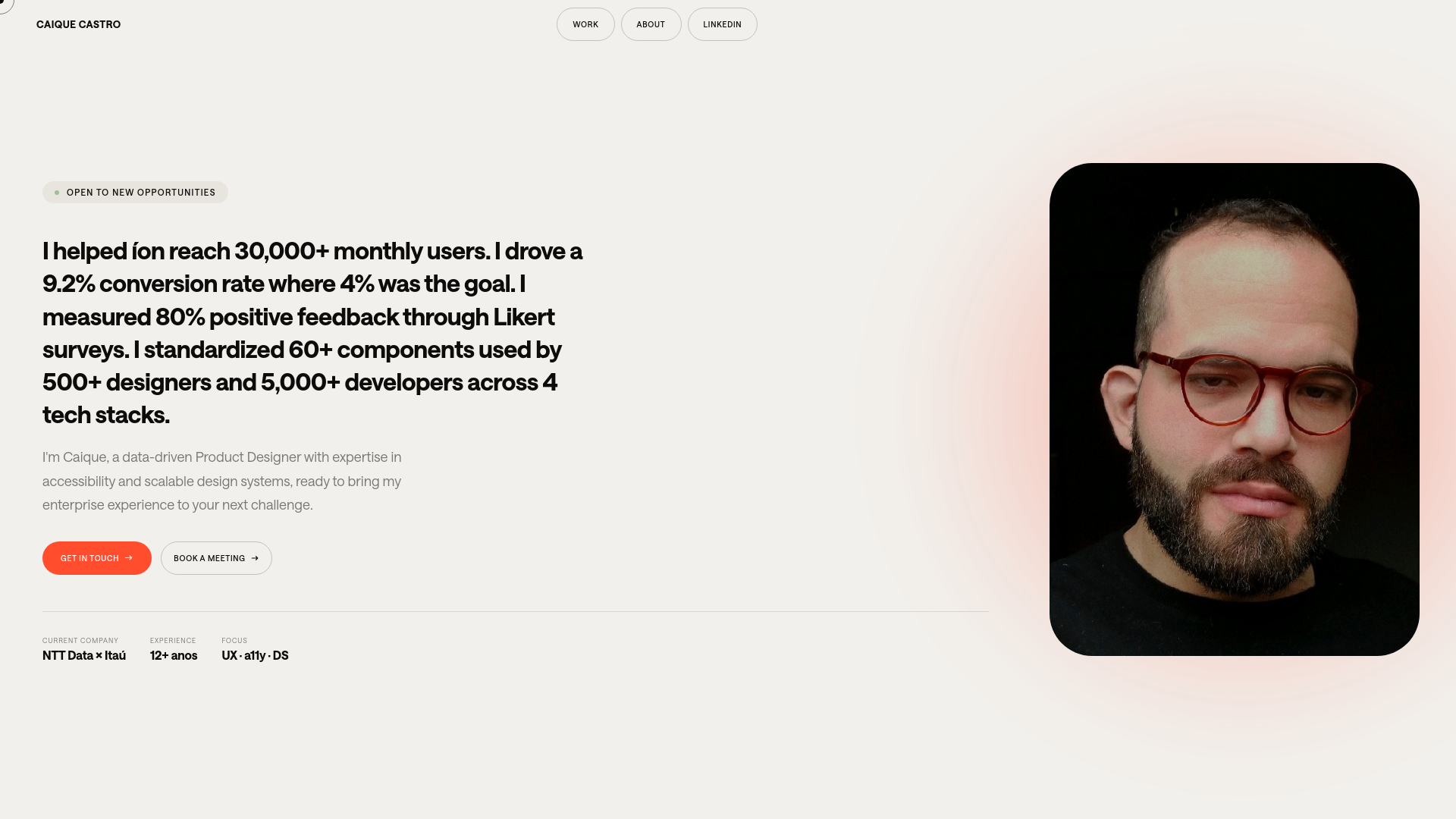 website screenshot of https://caique-castro.com