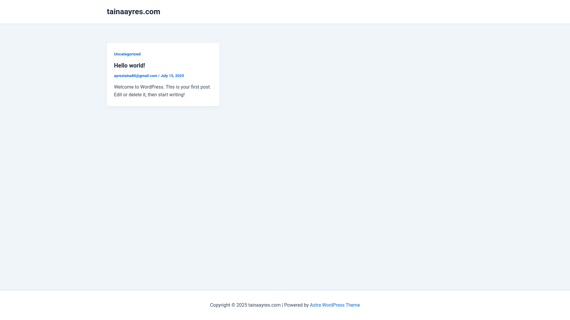 website screenshot of https://tainaayres.com/
