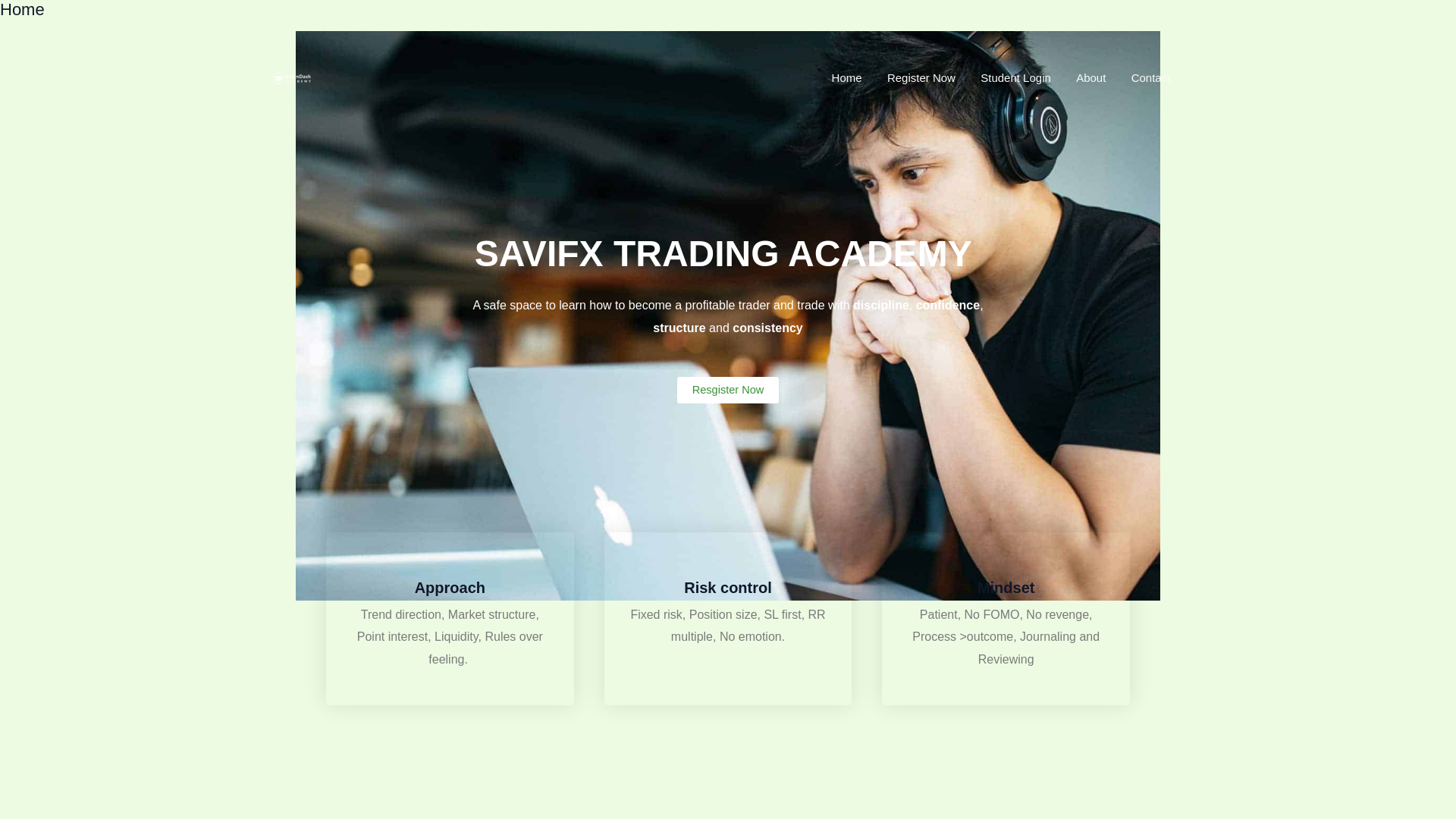website screenshot of https://savifxacademy.com/