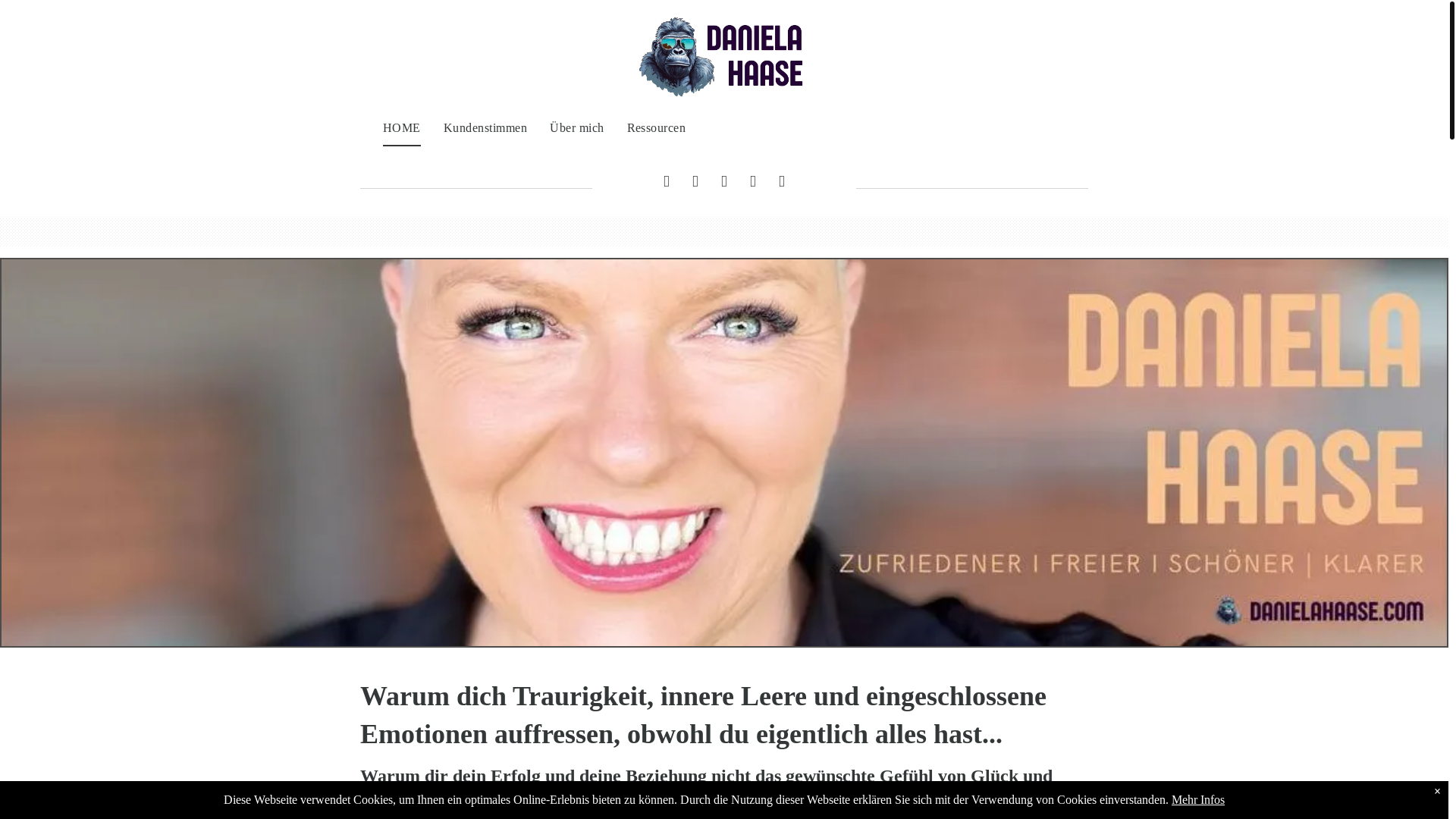 website screenshot of https://danielaburkert.com/