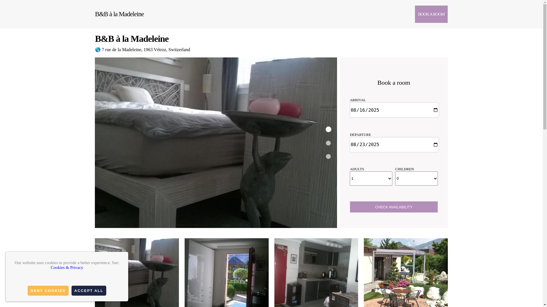 website screenshot of https://la-madeleine.com.es/
