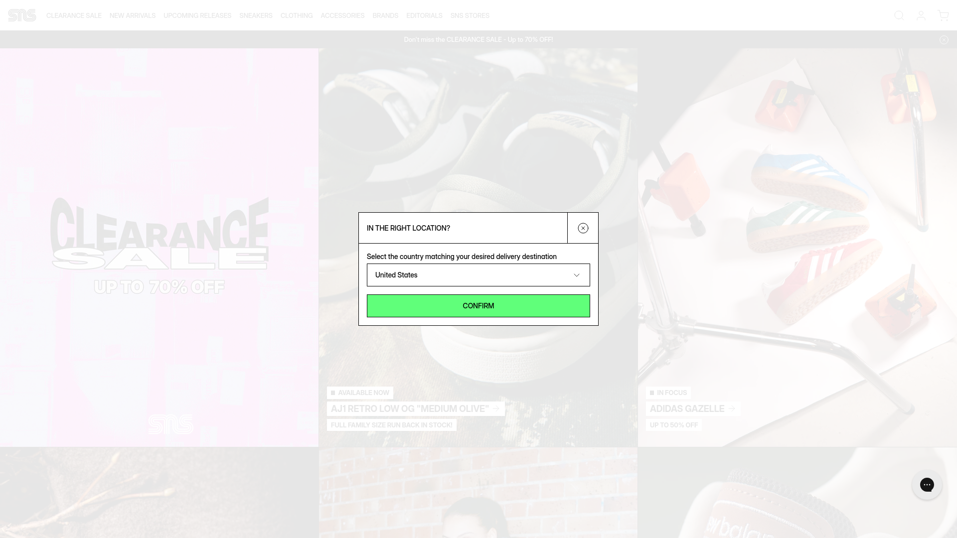 website screenshot of https://www.sneakersnstuff.com/?srsltid=AfmBOopTvVGTPBEcvtjBAvKqU3UDApeGaRqU-kVYxLKRuTtP_FpiAZGD