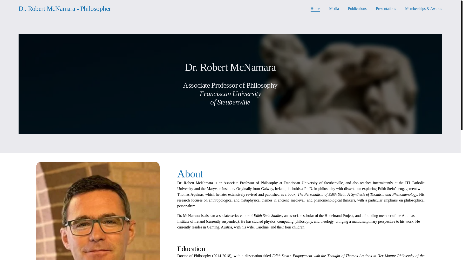 website screenshot of https://doctorrobertmcnamara.com/