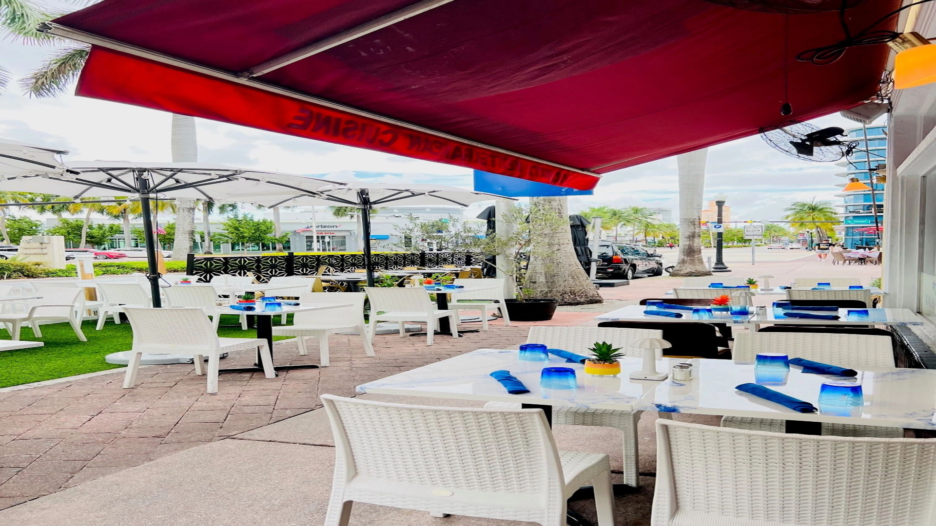 website screenshot of https://okanbarlas-kalamata.pages.dev/