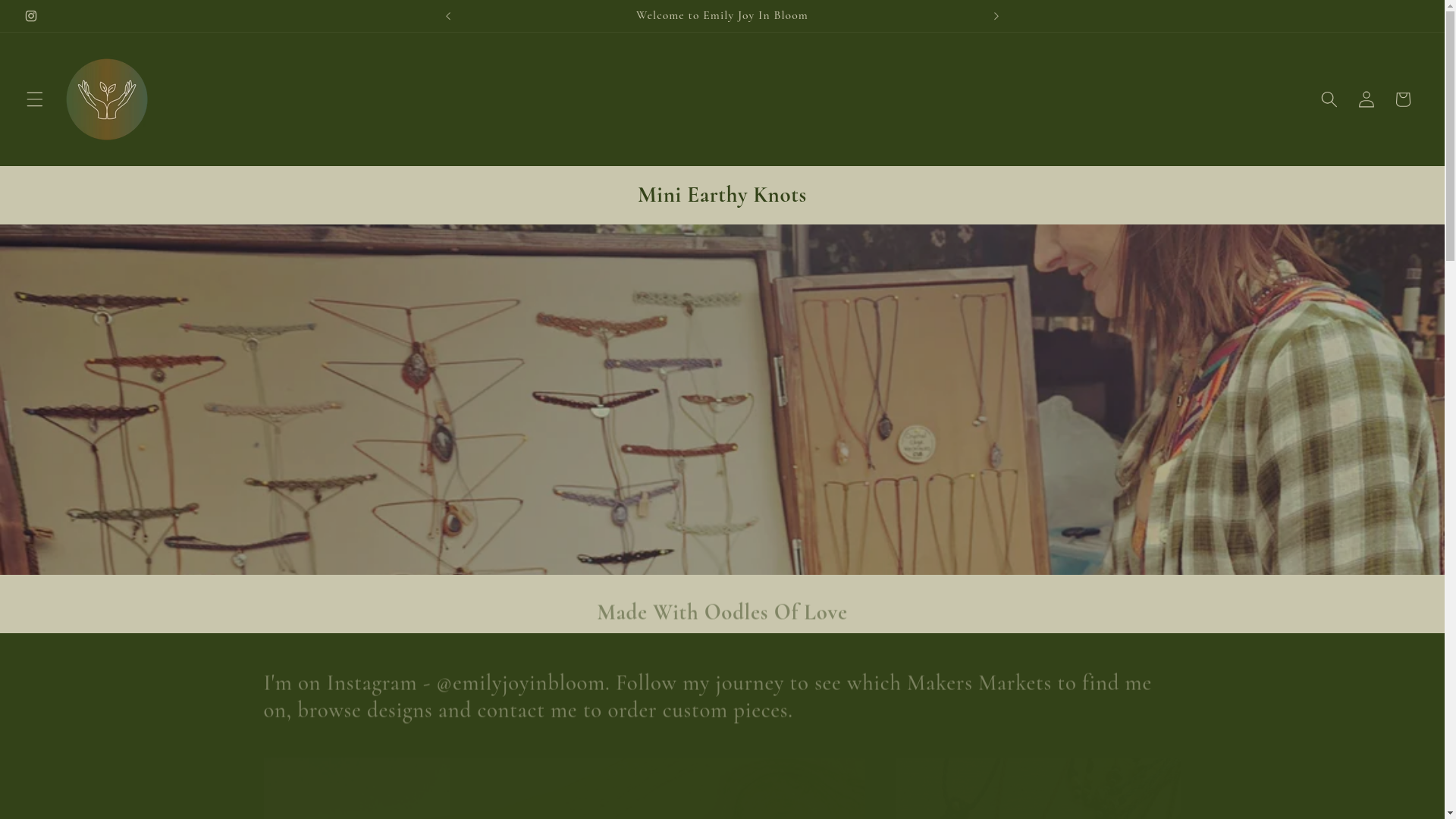 website screenshot of https://earthylittleknots.com/