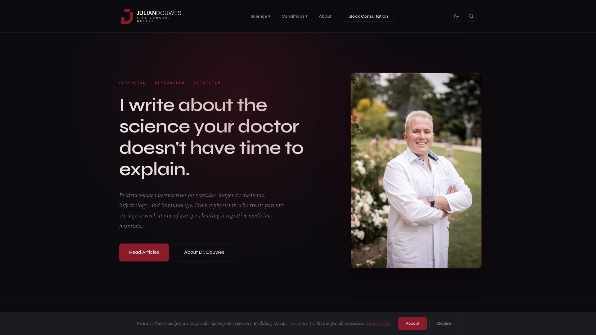 website screenshot of https://juliandouwes.com