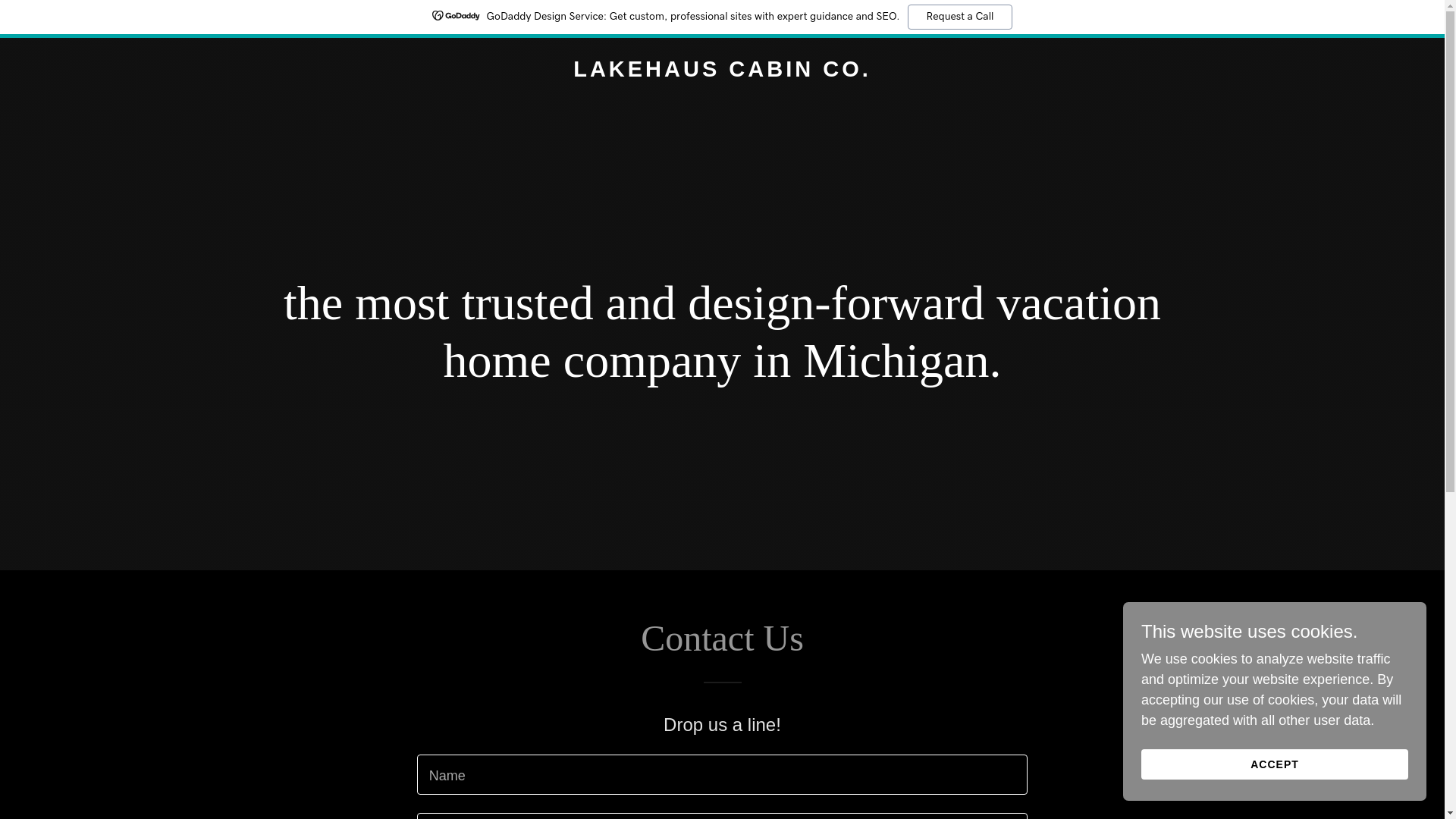 website screenshot of https://lakehaus-cabin.com/