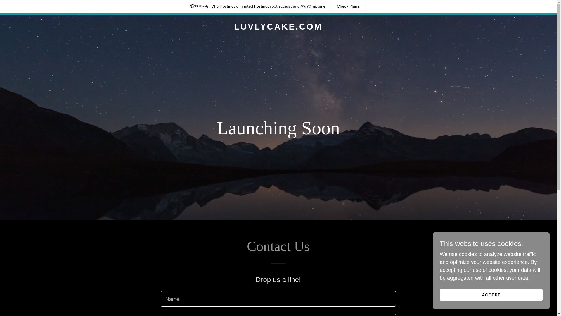 website screenshot of https://luvlycake.com/