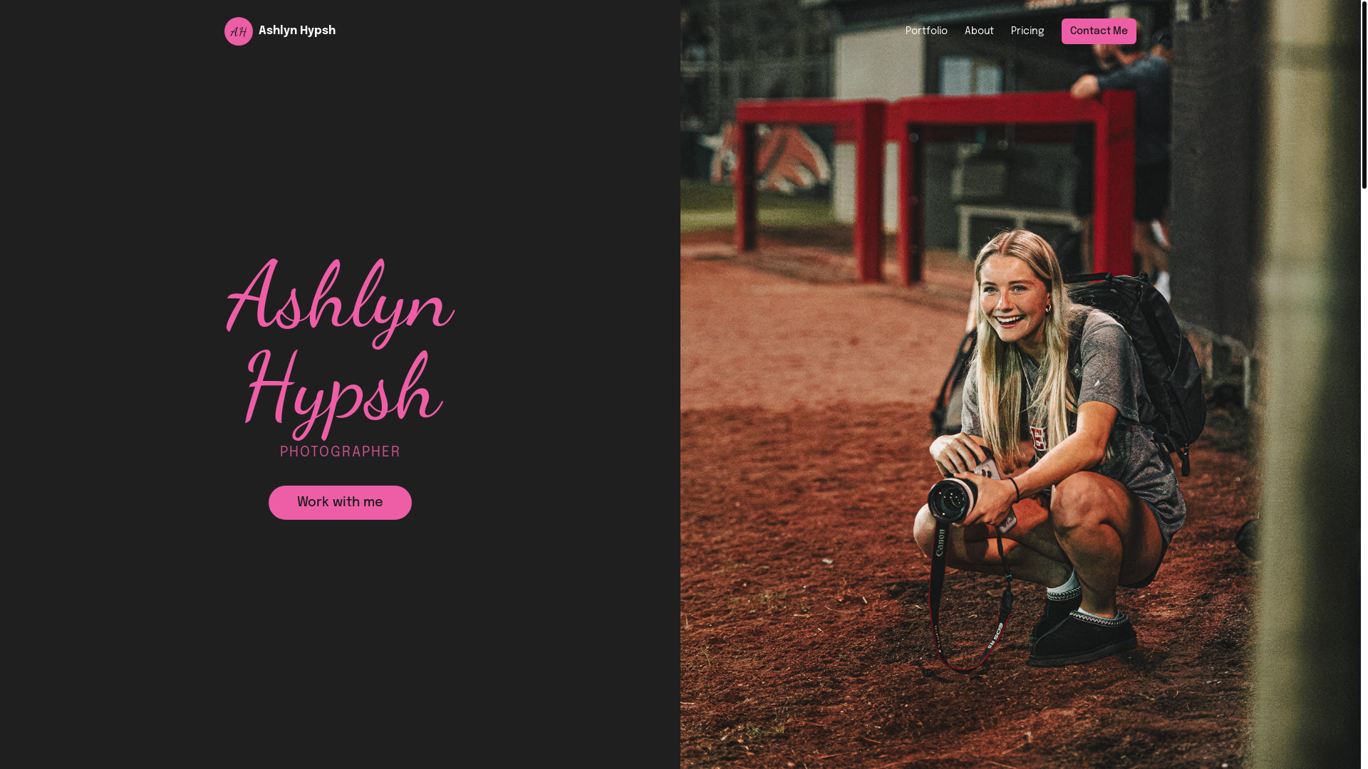 website screenshot of https://photographybyashlyn.com/