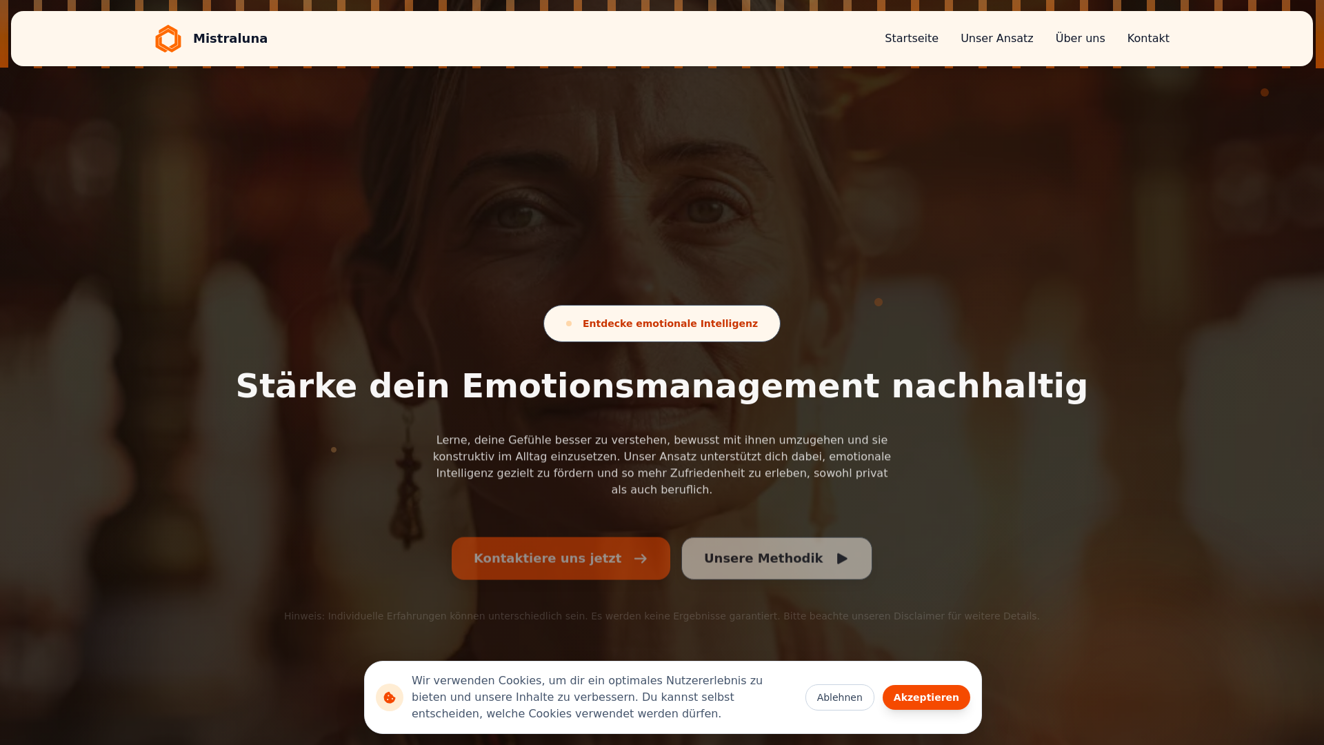 website screenshot of https://mistraluna.com