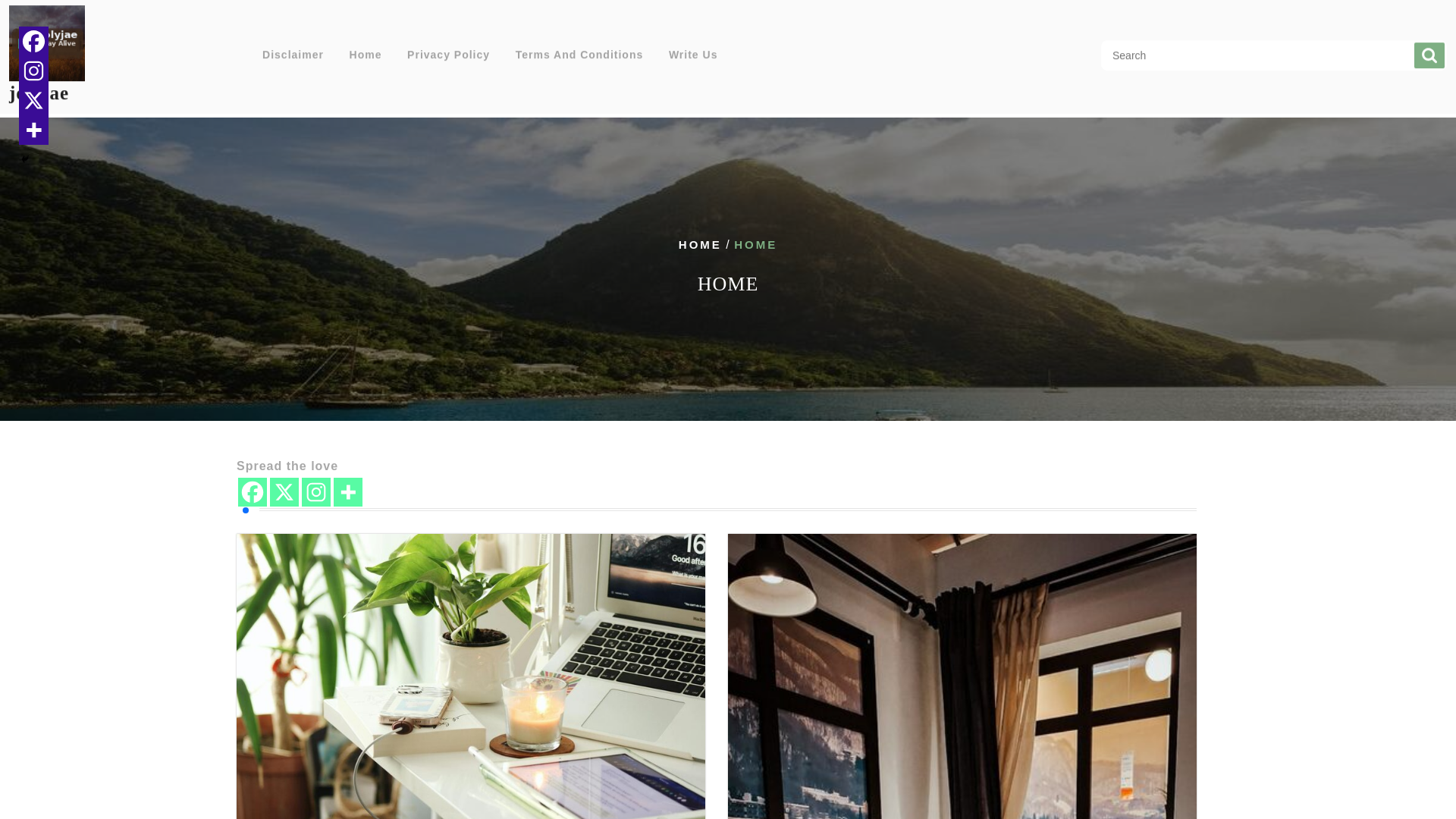 website screenshot of https://jolyjae.com/