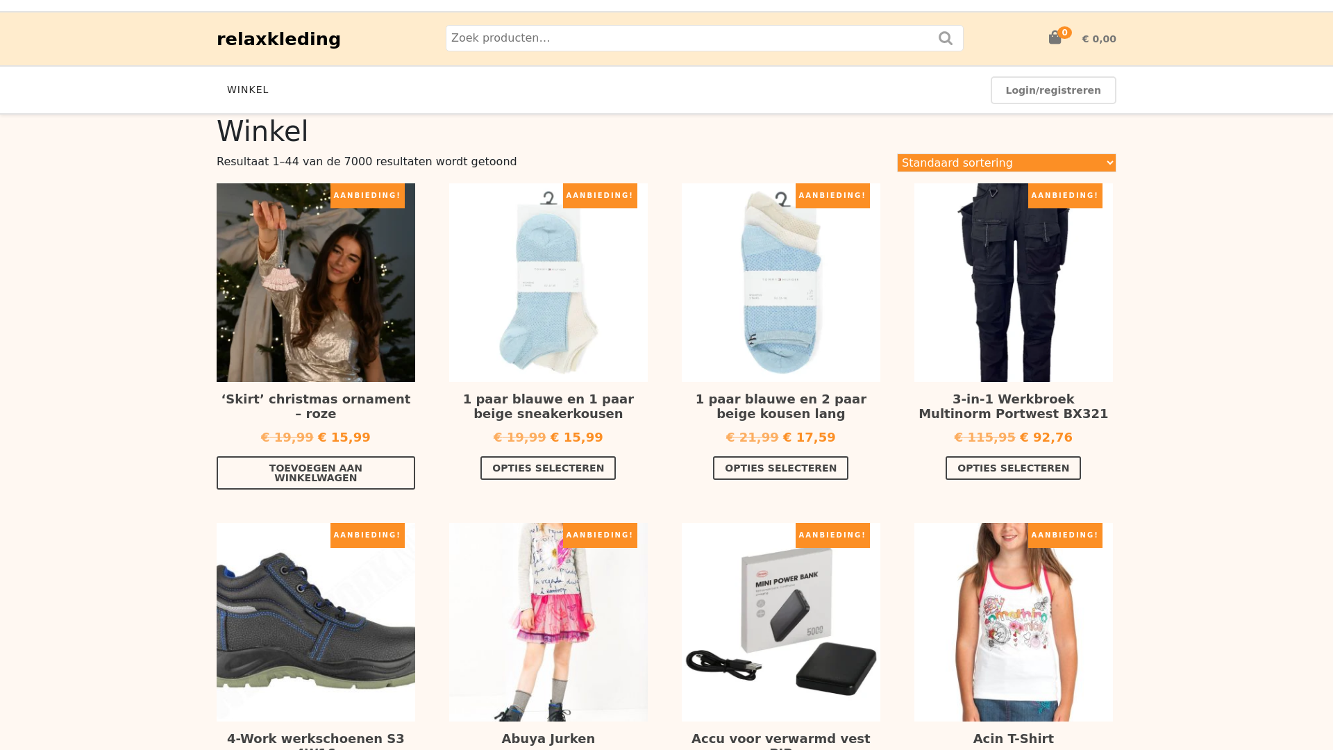 website screenshot of https://relaxkleding.com/