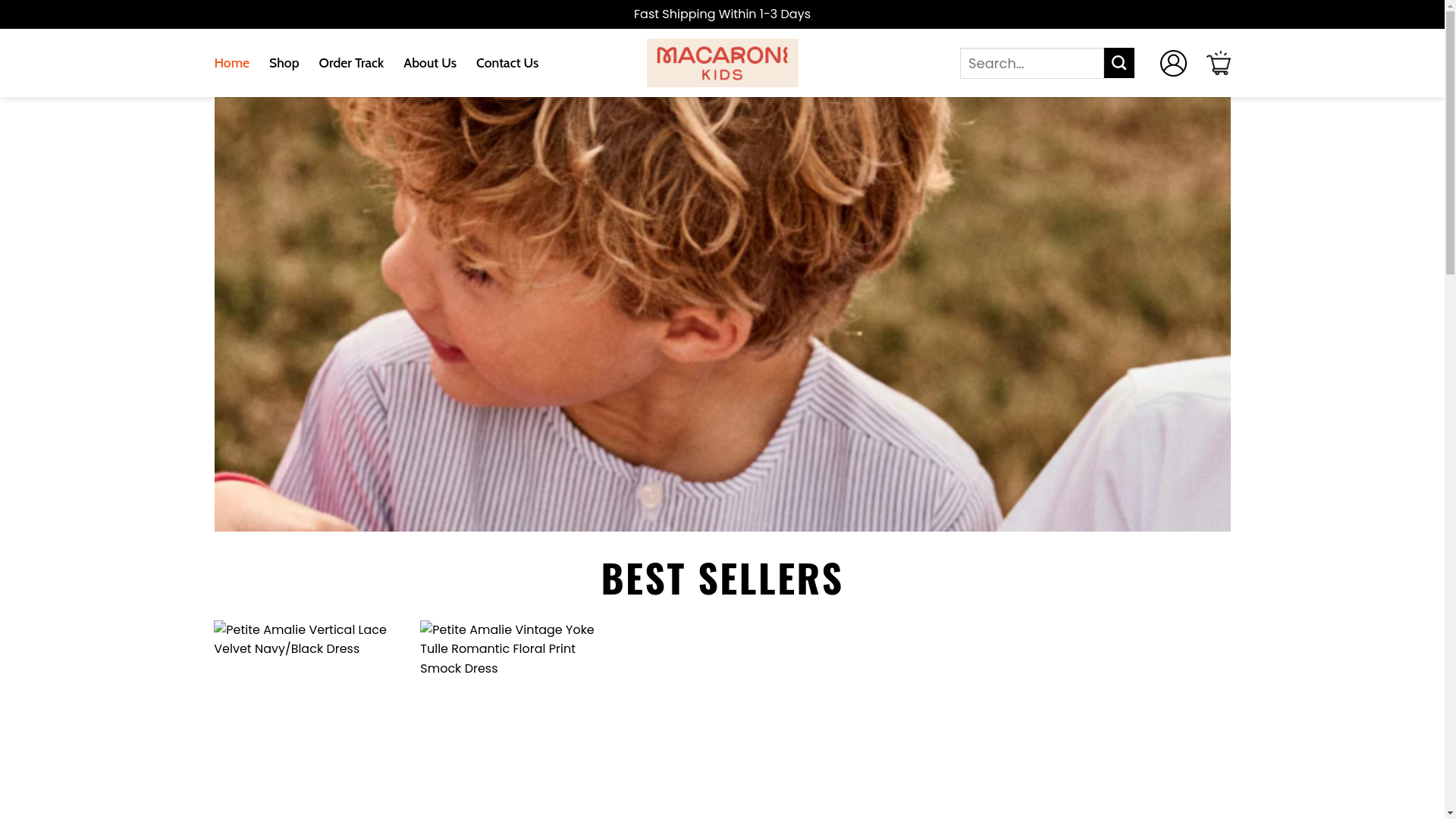 website screenshot of https://ourmacaronikids.shop/