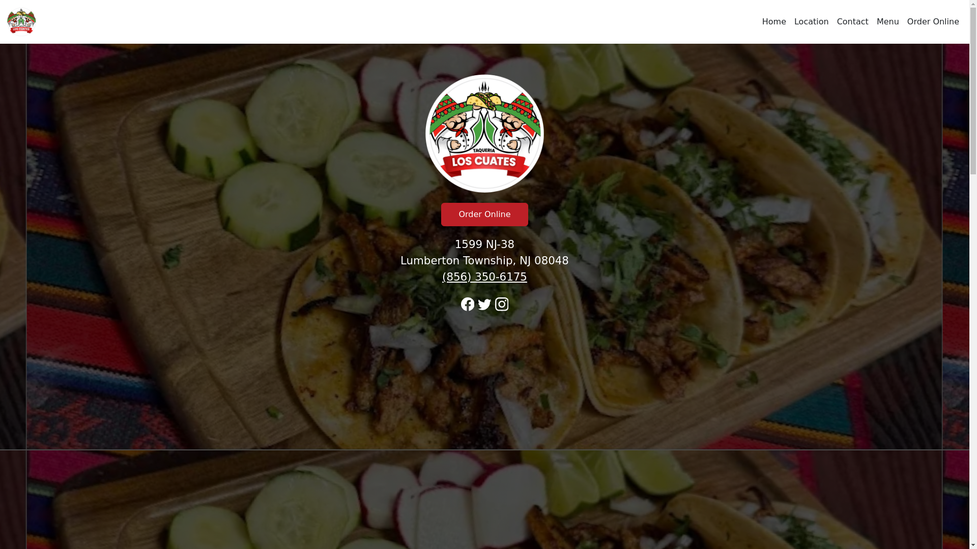 website screenshot of https://taquerialoscuateslumberton.com/