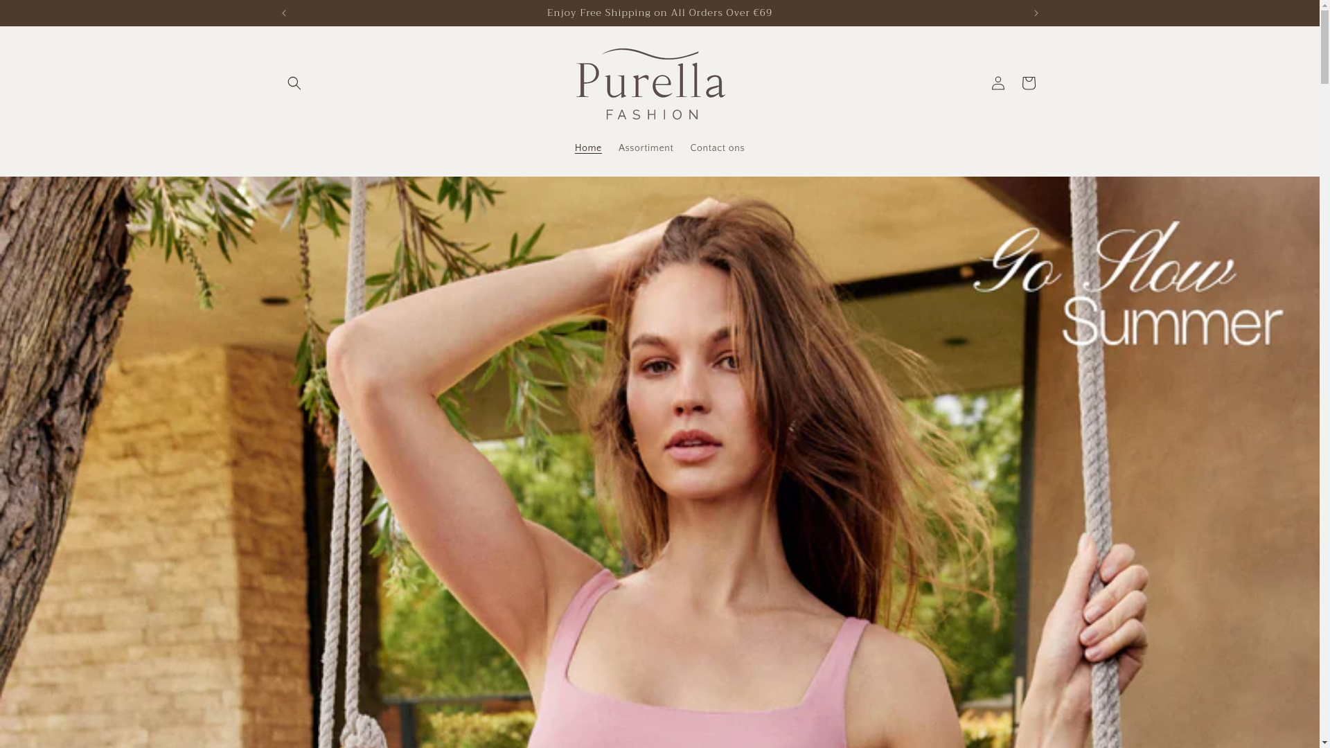 website screenshot of https://purellafashion.com/