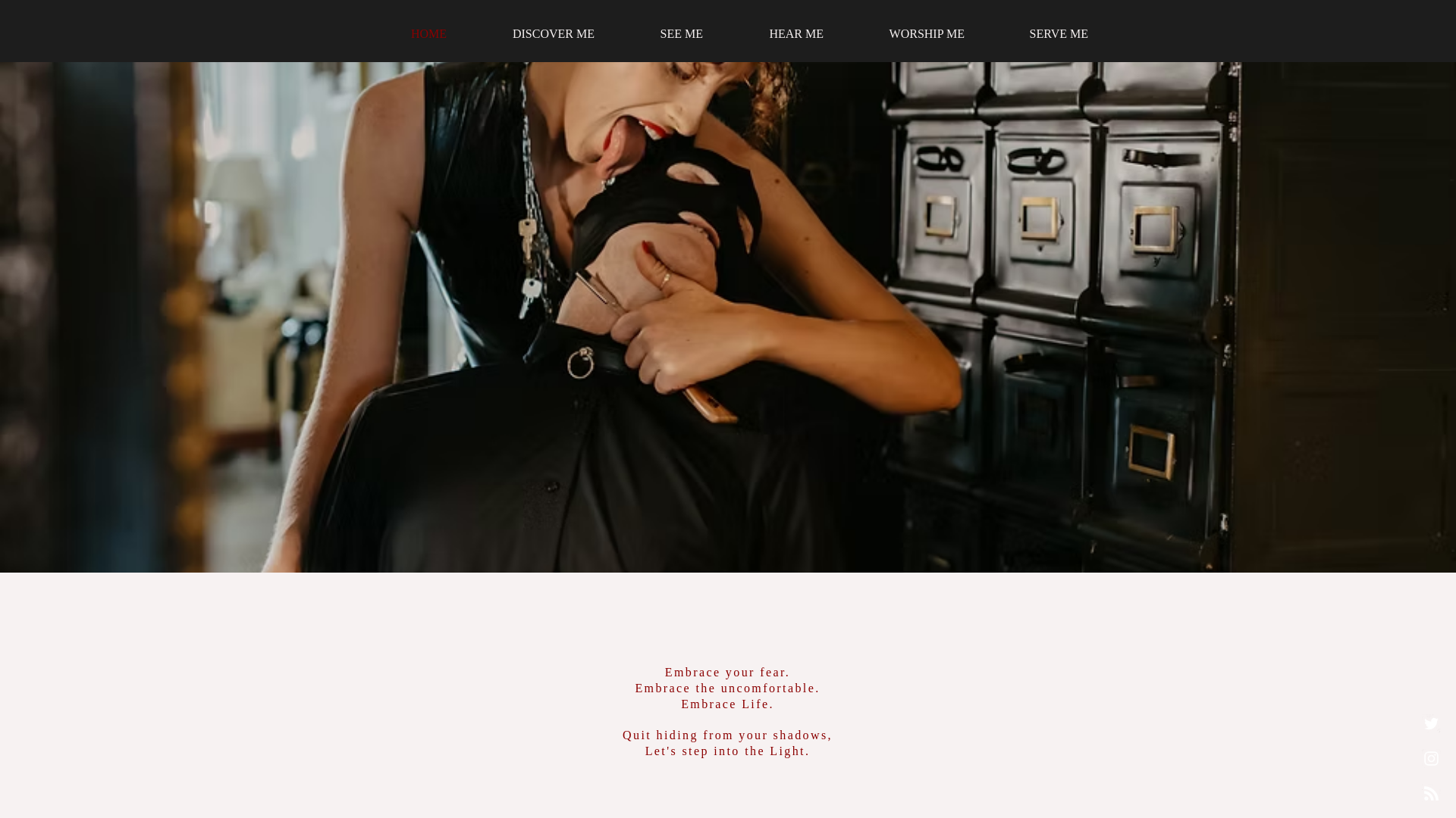 website screenshot of https://mistress-sade.com