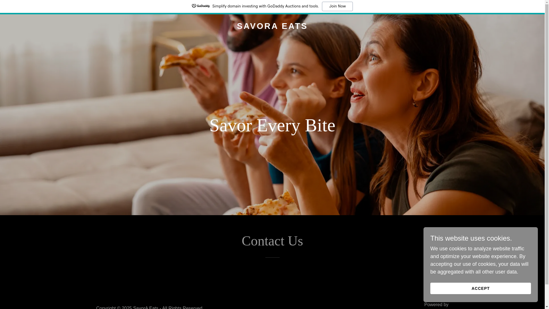 website screenshot of https://savoraeats.com/