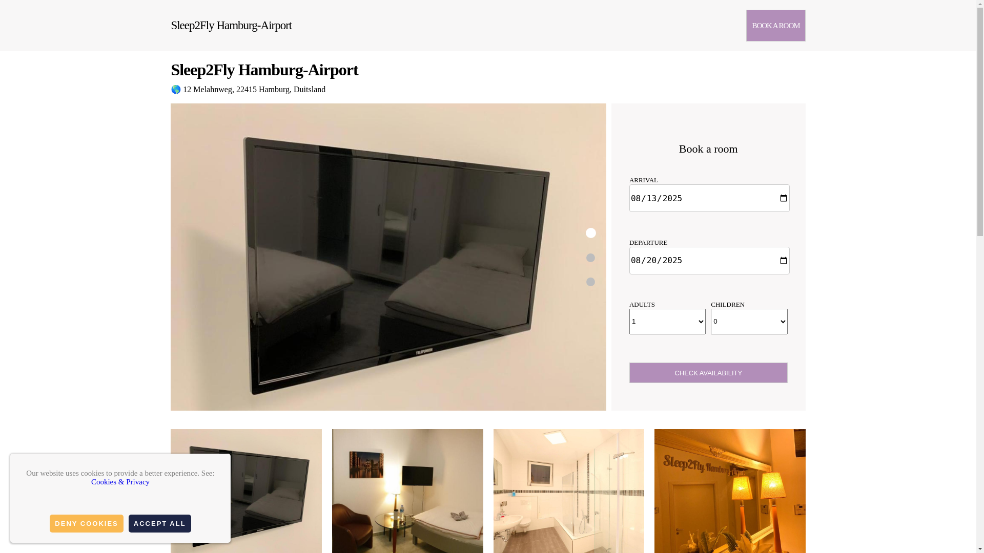 website screenshot of https://sleep2fly-hamburg-airport.com.es/
