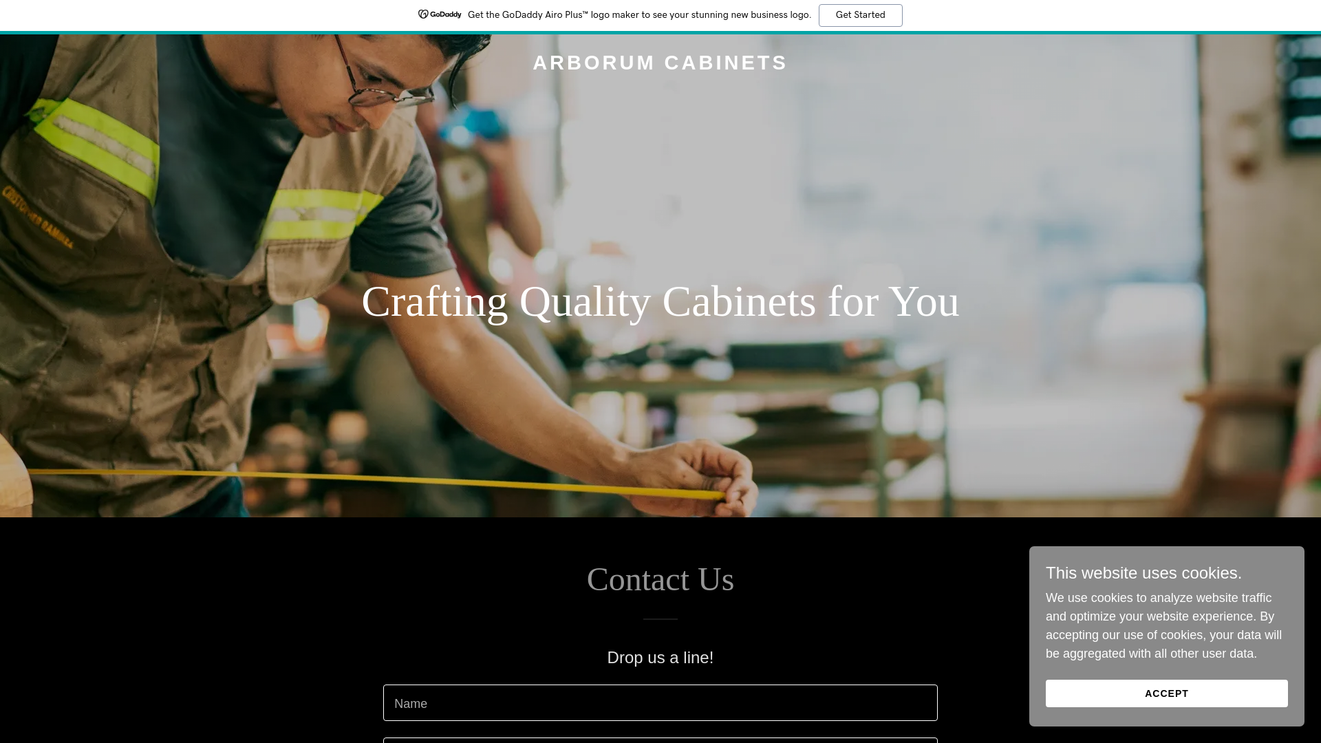 website screenshot of https://arborumcabinets.com/