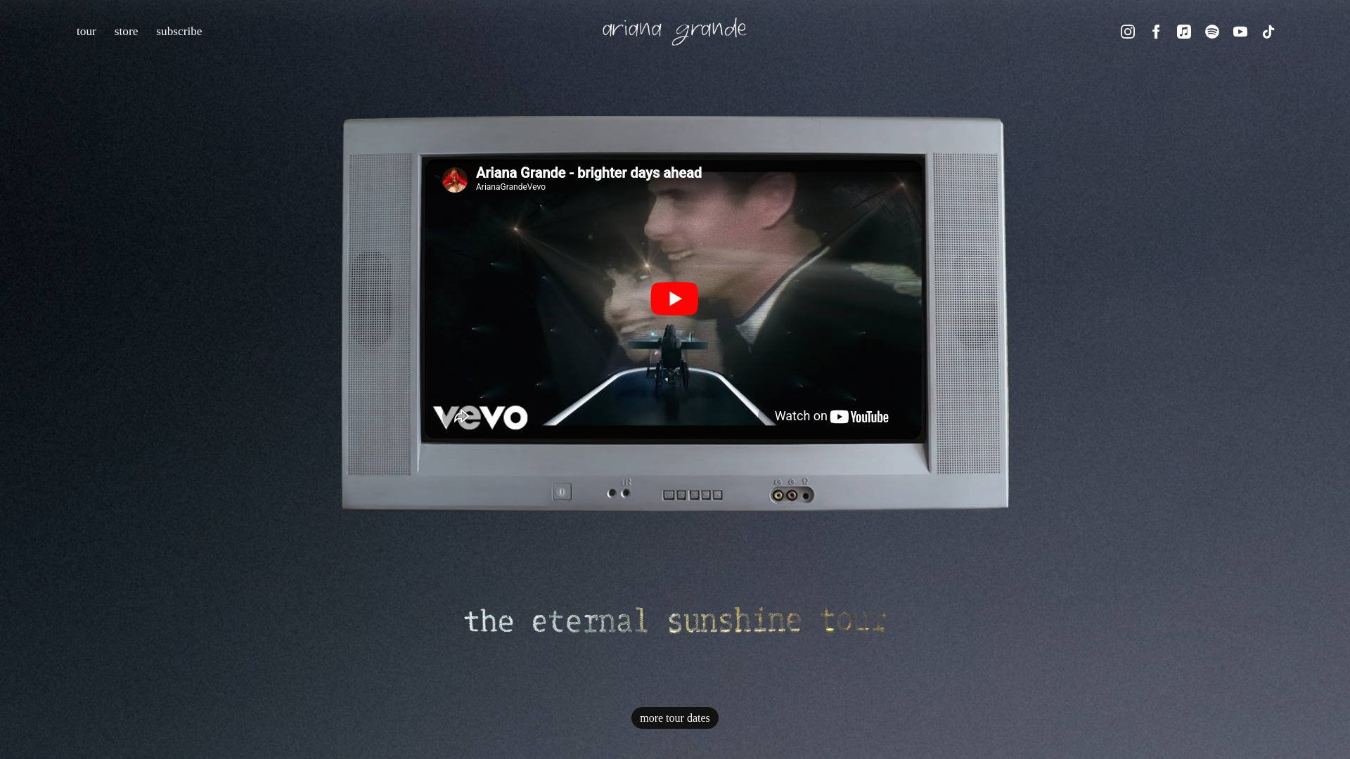 website screenshot of https://arianagrande.live