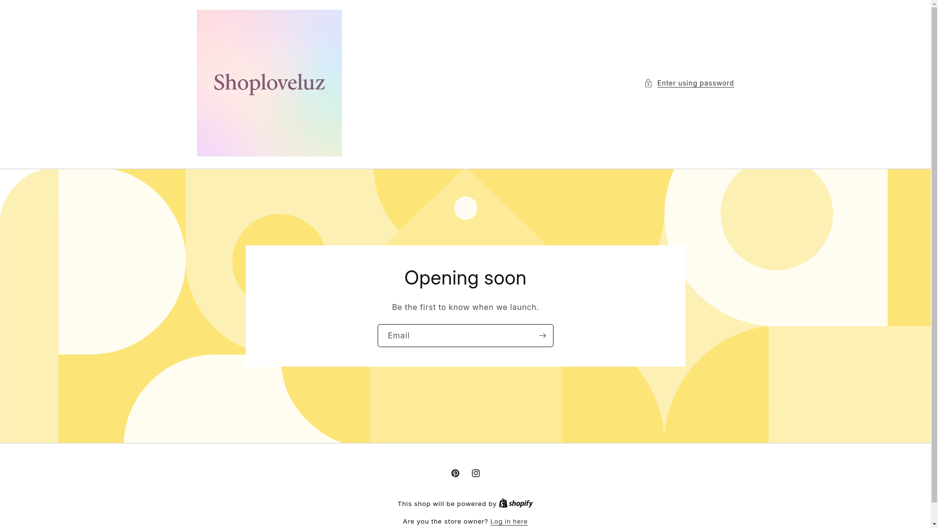 website screenshot of https://shoploveluz.com/