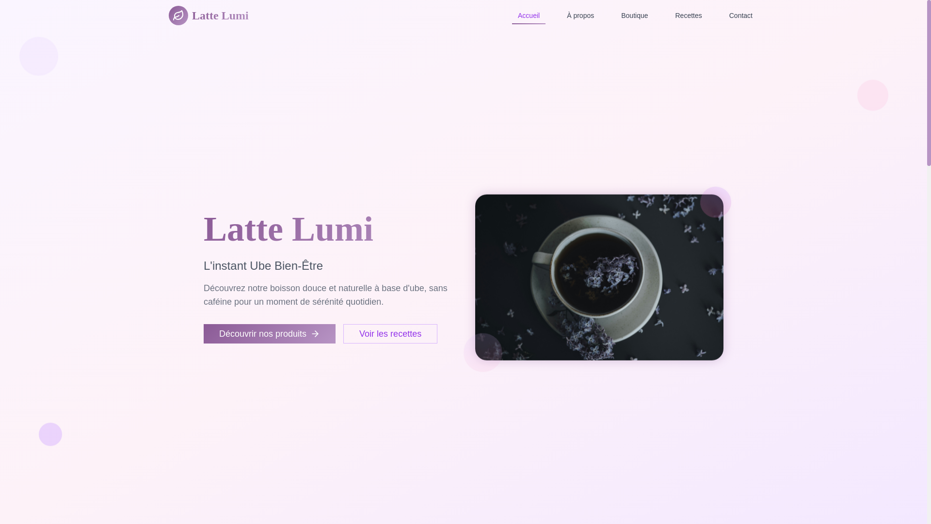 website screenshot of https://lattelumi.fr/