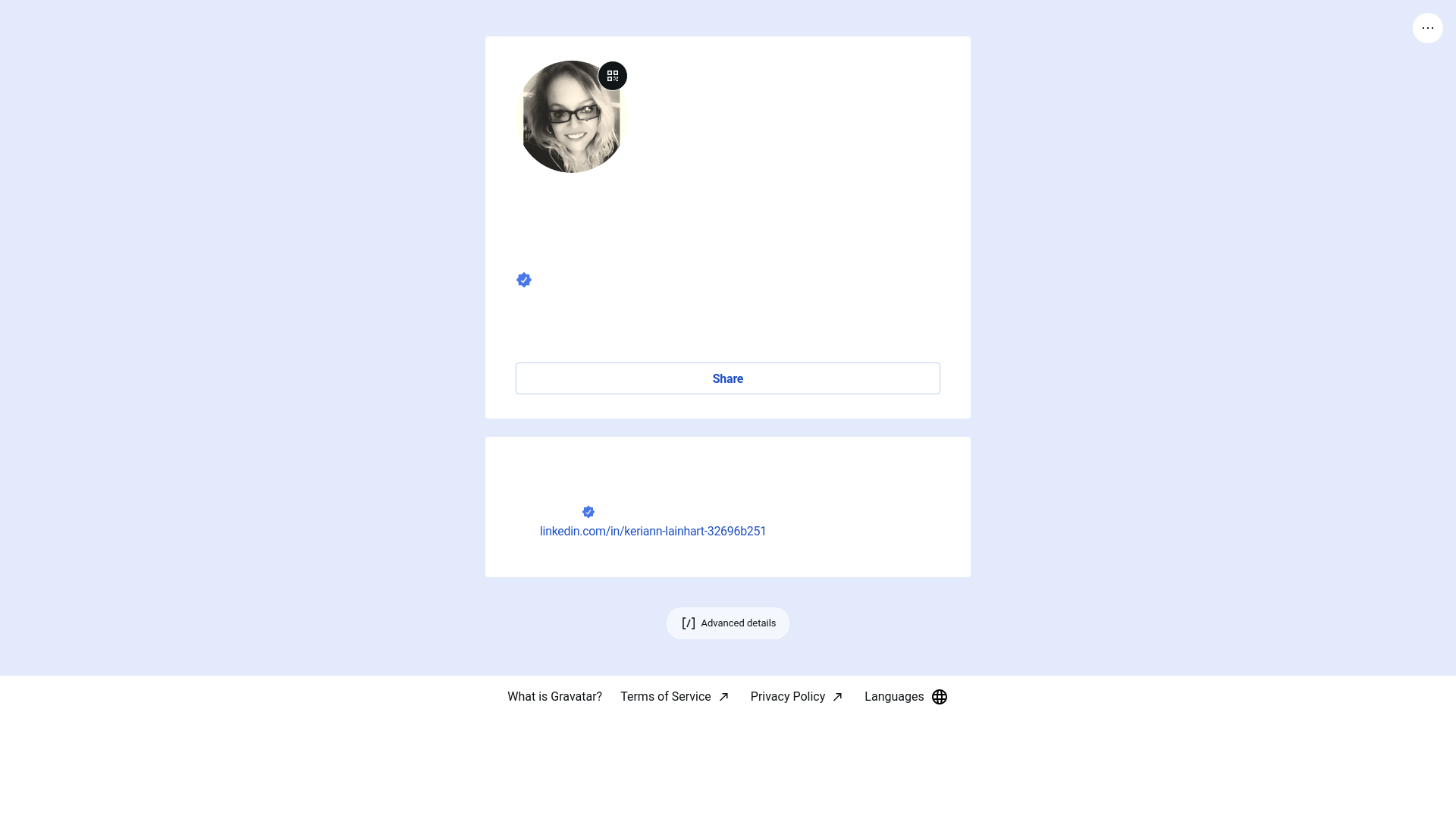 website screenshot of https://kerilainhart.link/