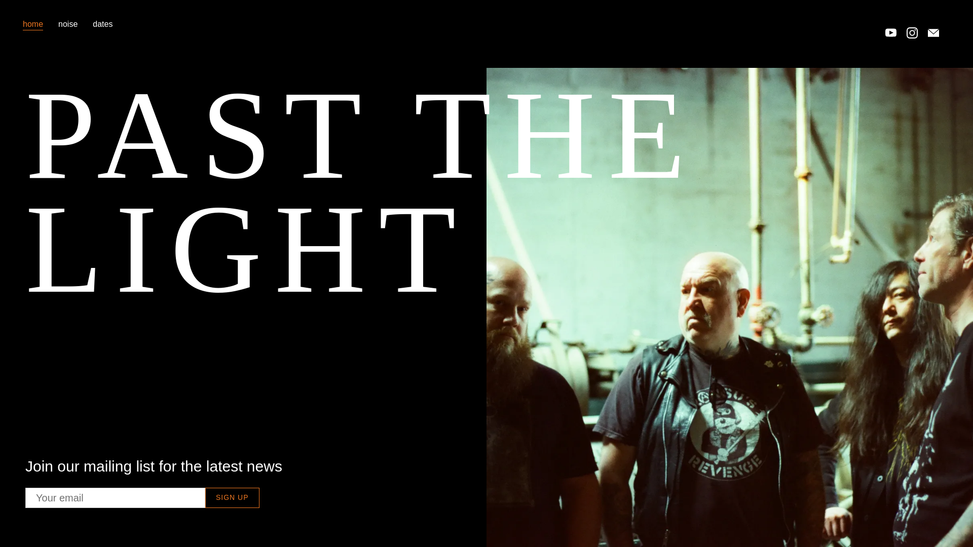 website screenshot of https://pastthelight.com
