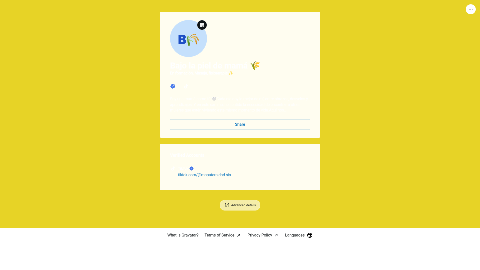 website screenshot of https://bajolapieldemama.link/