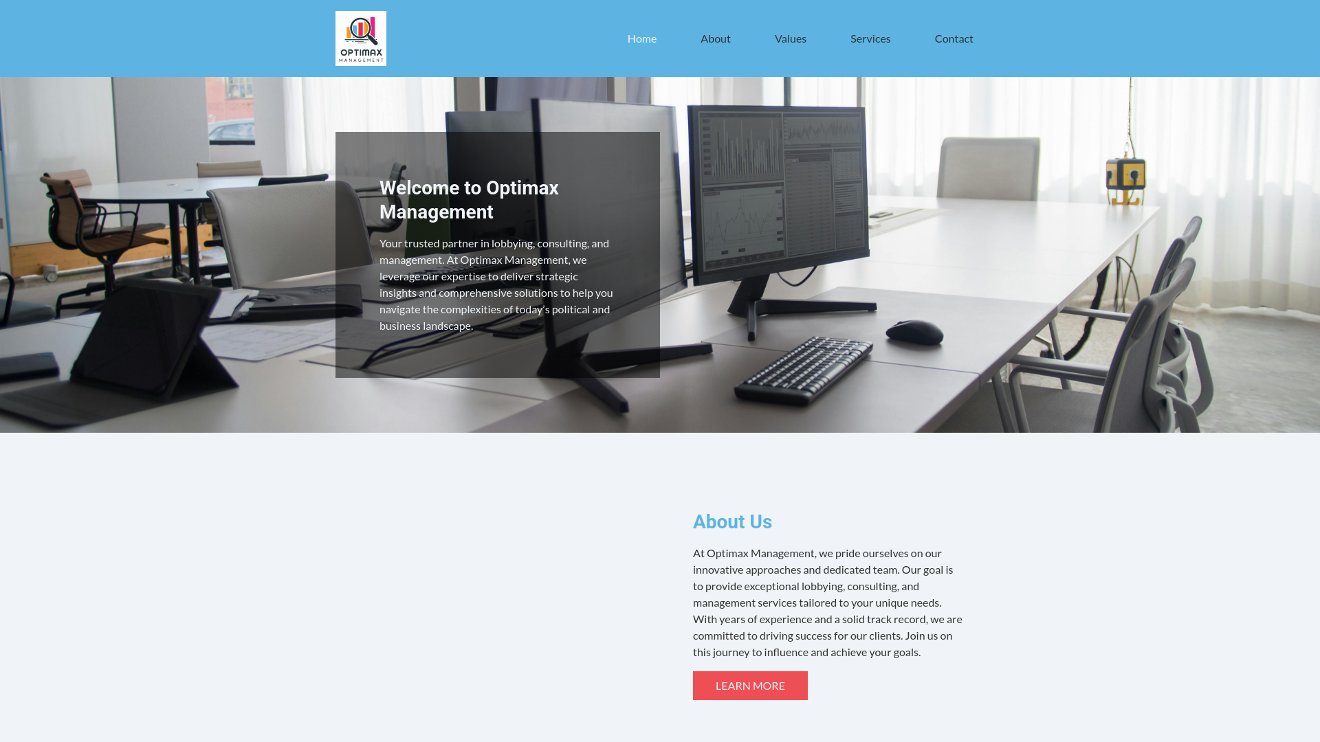 website screenshot of https://optimax-management.com