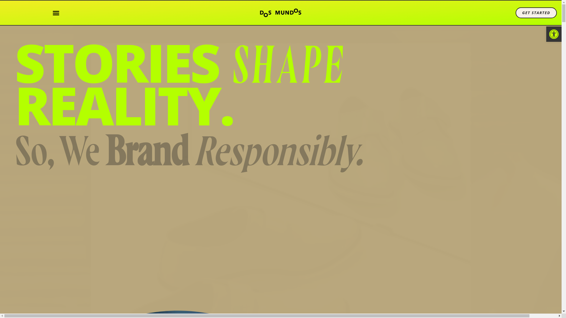 website screenshot of https://dosmundoscreative.com/