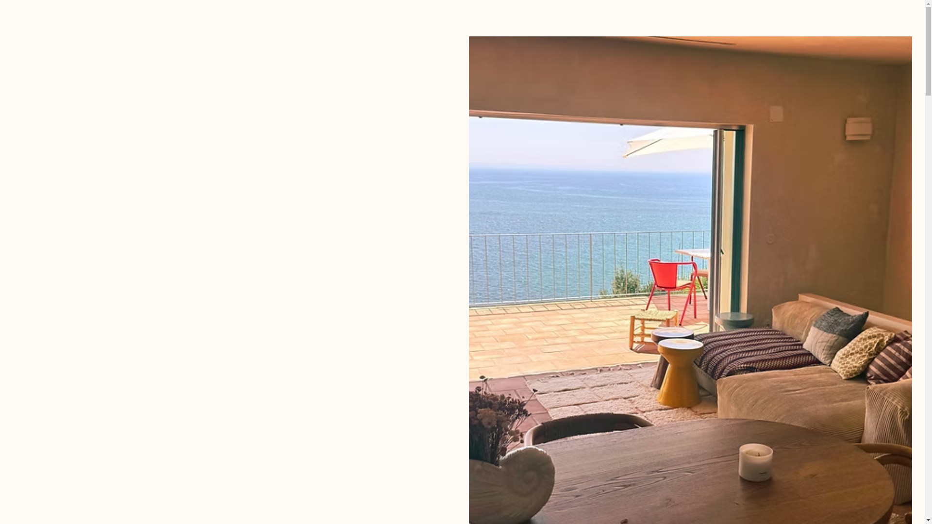 website screenshot of https://casamaloneyarrabida.com/