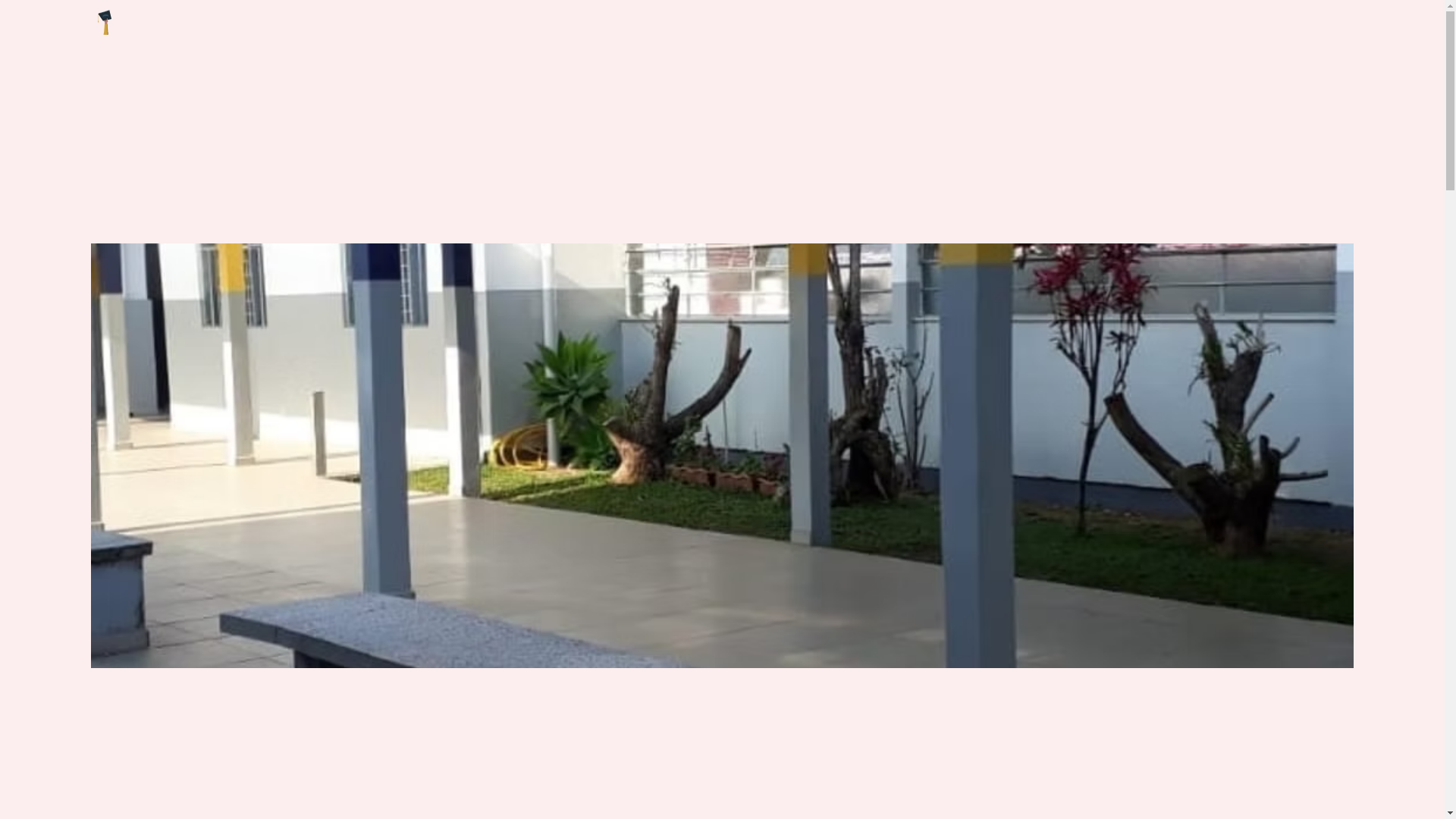 website screenshot of https://colegioguima.com.br/