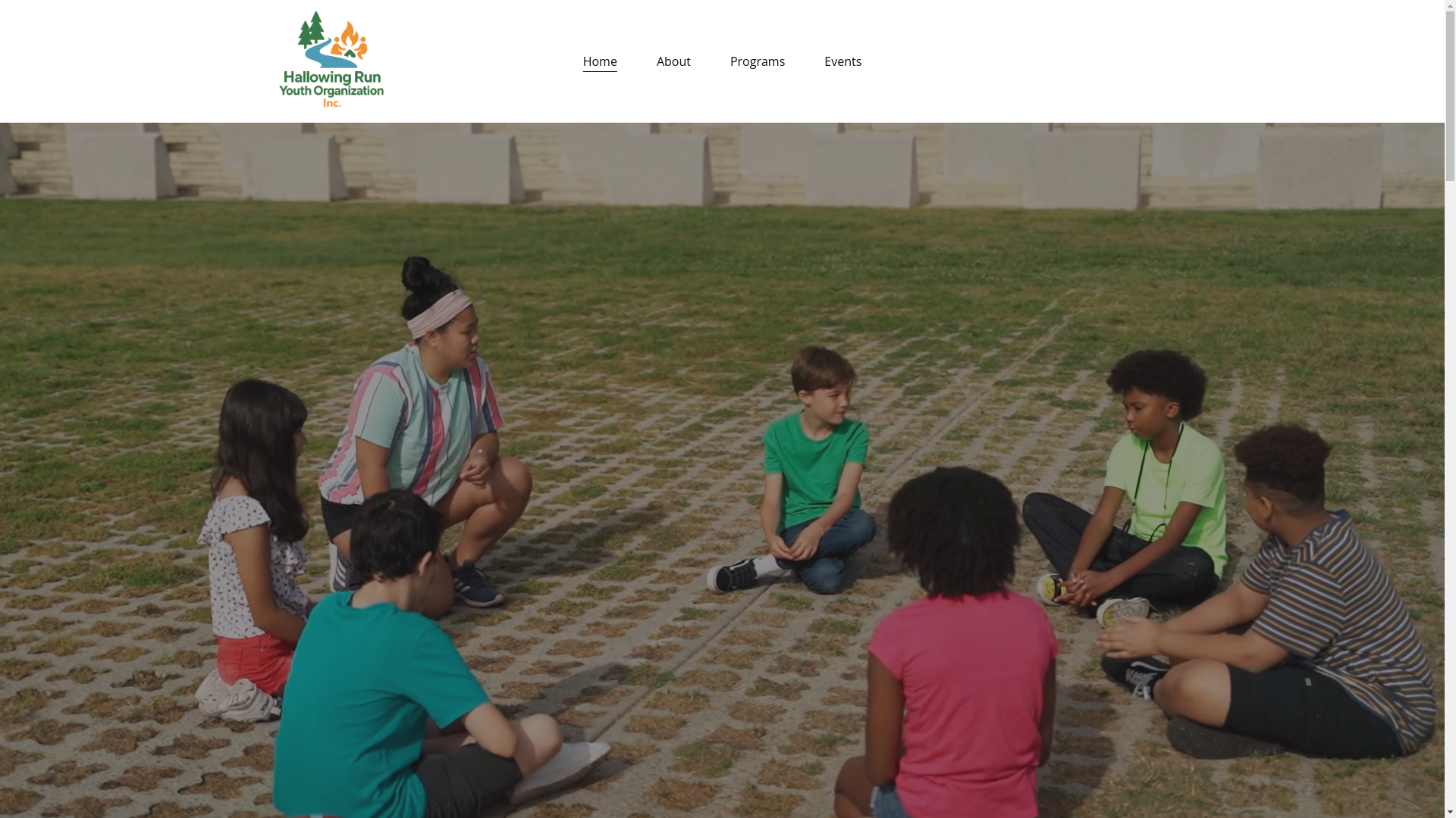 website screenshot of https://hallowingrunyouth.org/