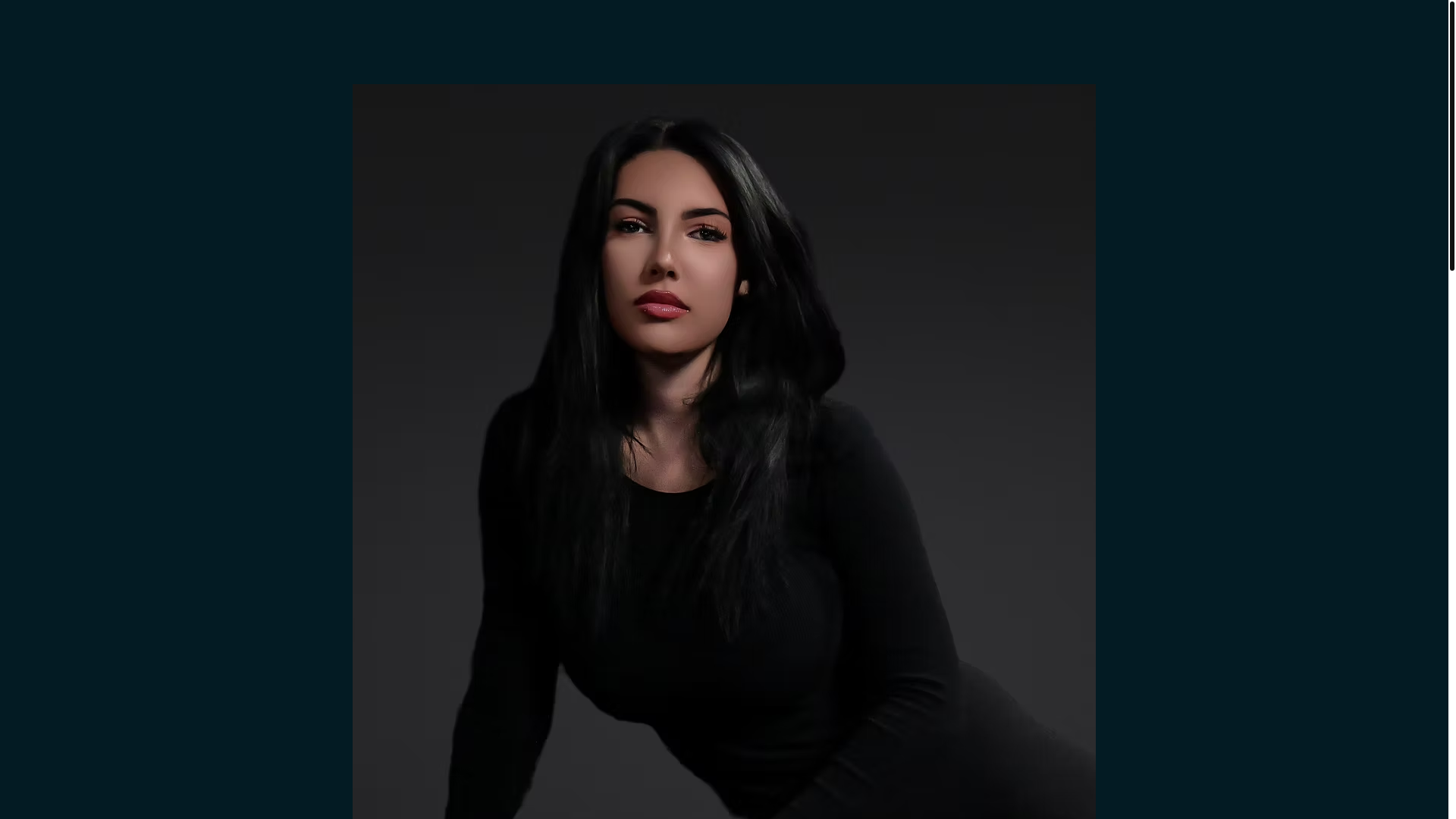 website screenshot of https://sophia-rock.com/