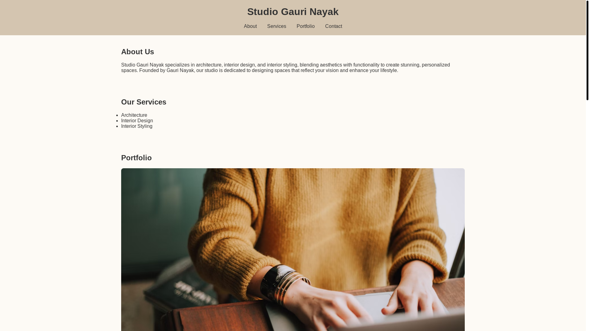 website screenshot of https://studiogaurinayak.com/