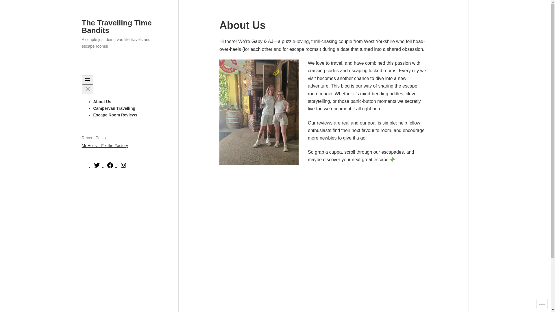 website screenshot of https://travellingtimebandits.com/