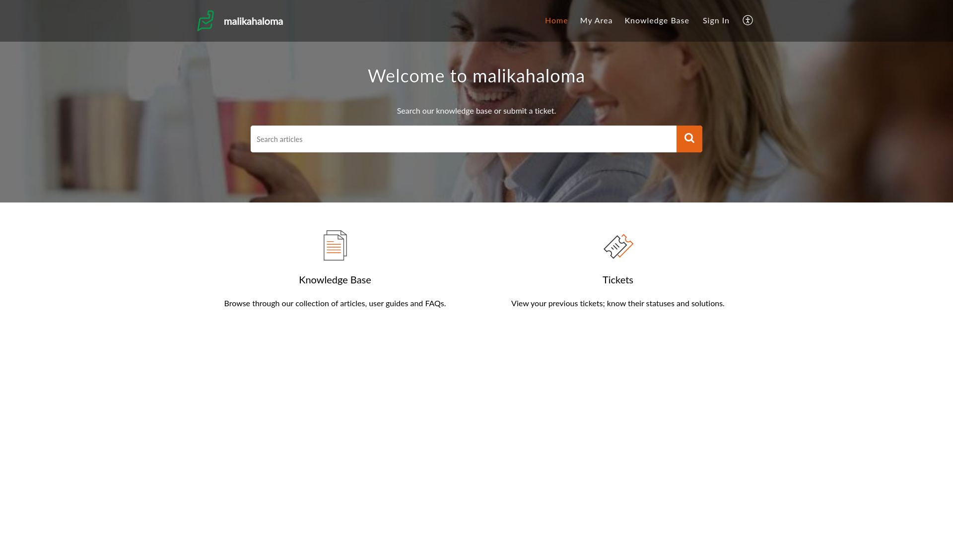 website screenshot of https://malikahaloma.zohodesk.com