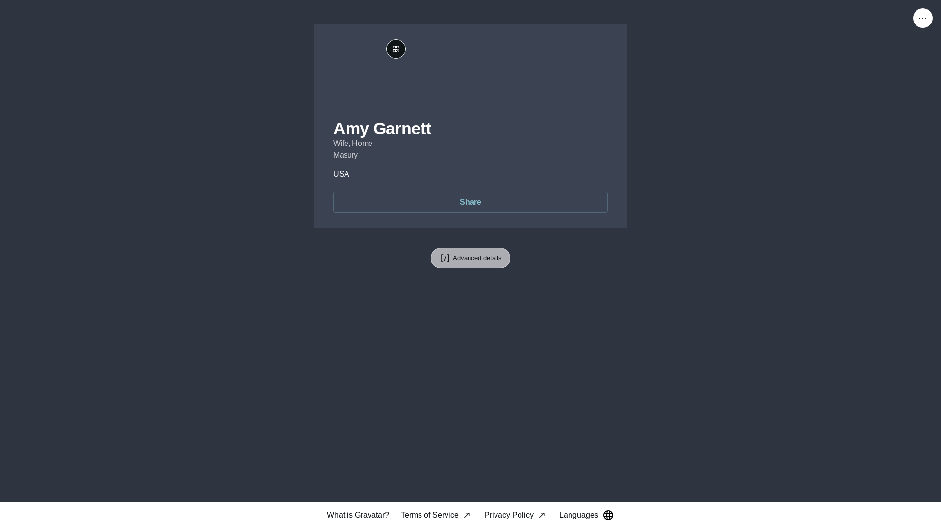 website screenshot of https://amygarnett.link/