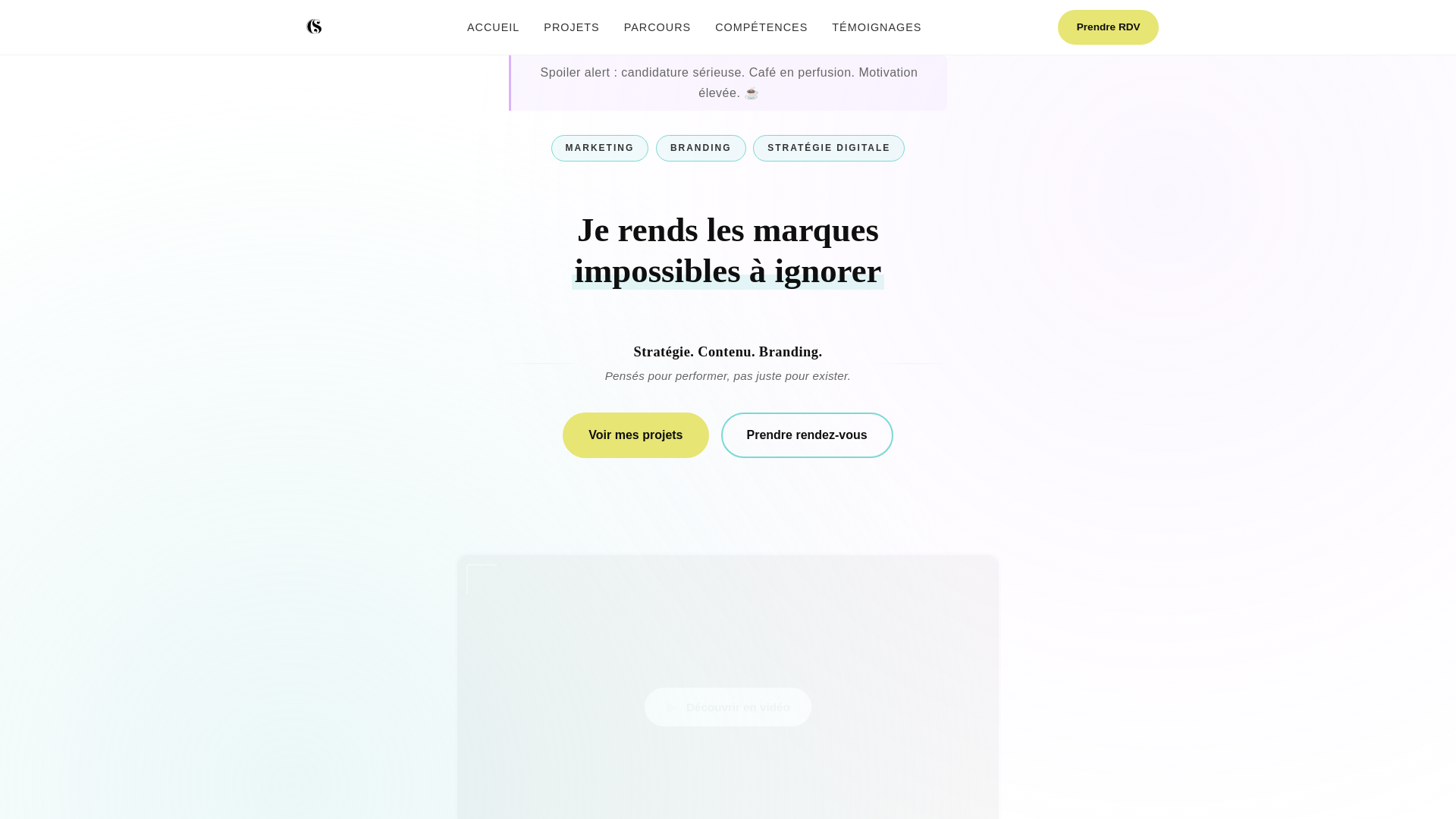 website screenshot of https://clelia-portfolio.pages.dev/