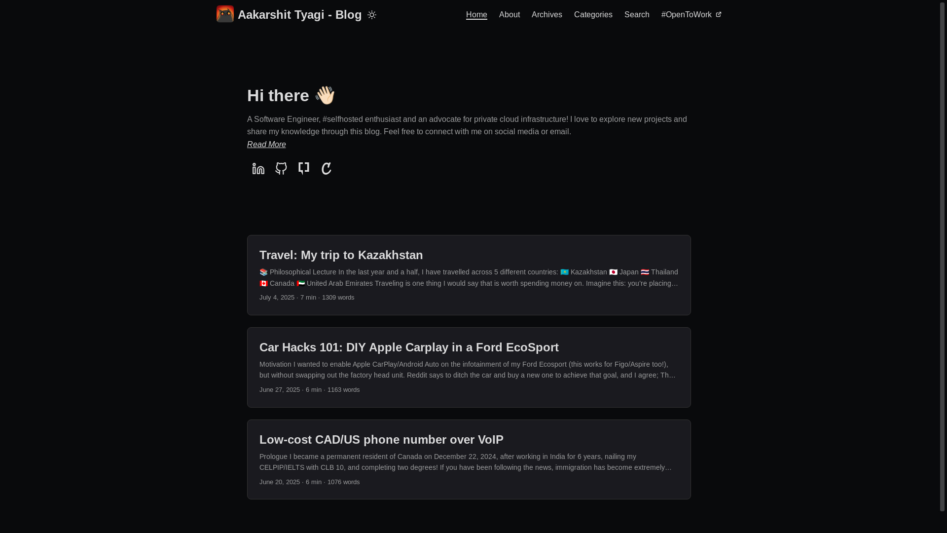 website screenshot of https://aakarshit.pages.dev/