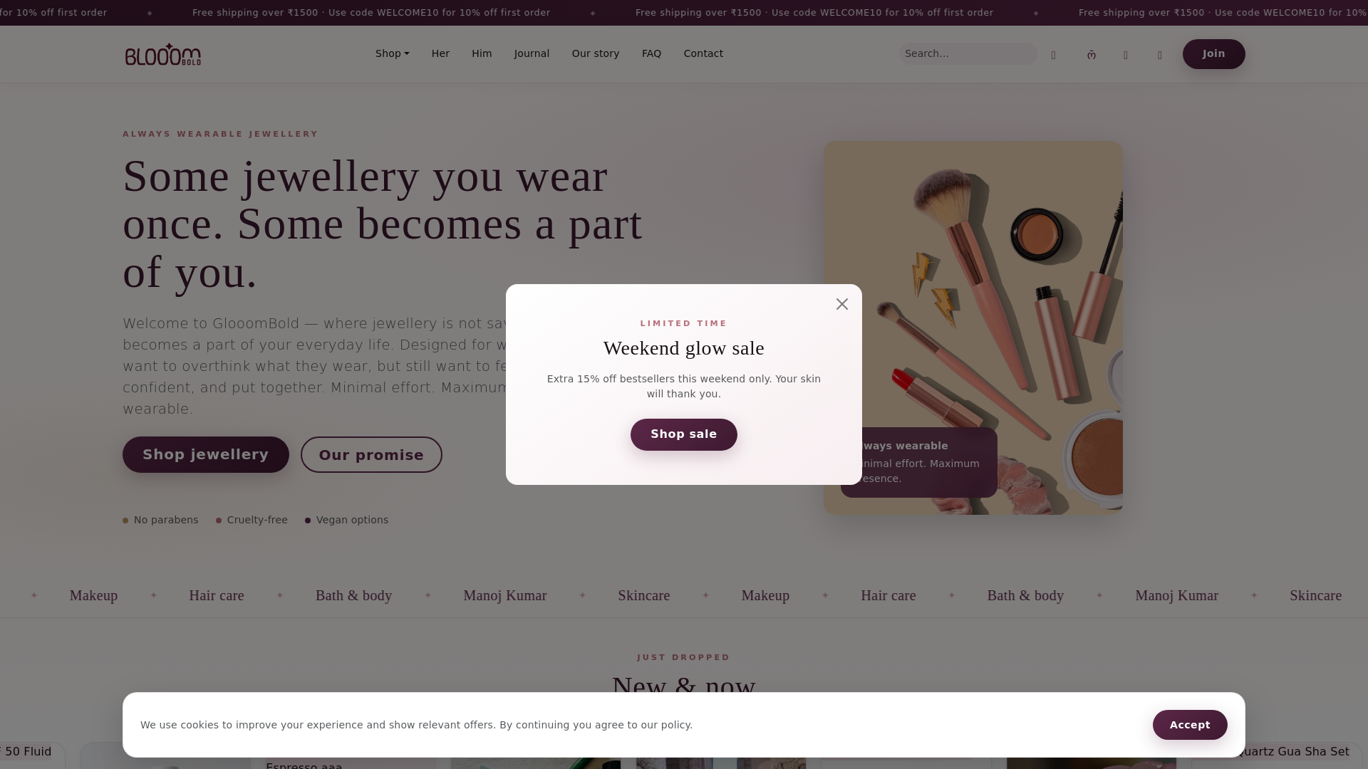 website screenshot of https://aceofposters.com