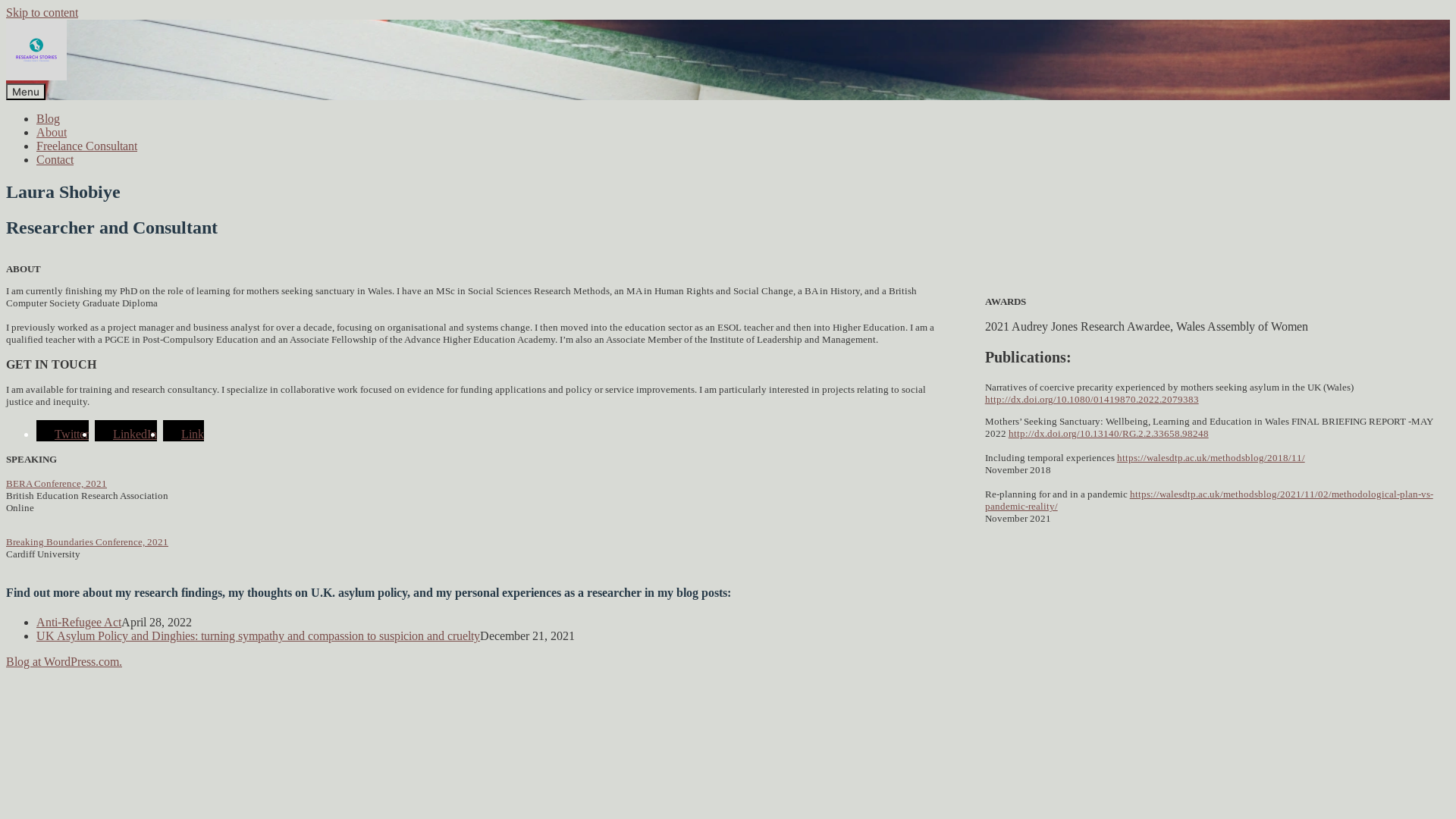 website screenshot of https://socialreflections.co.uk/