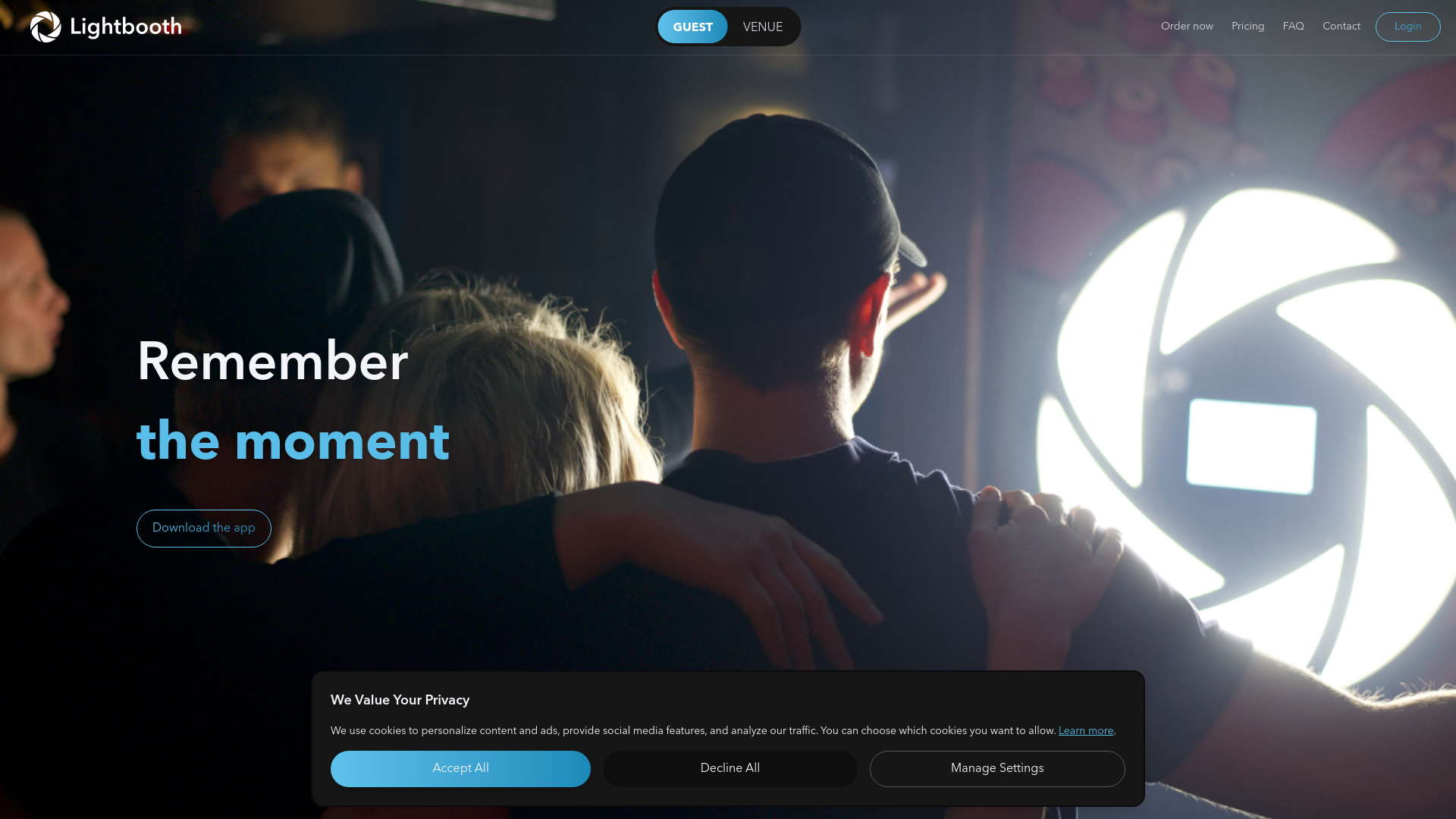website screenshot of https://lbooth.com/