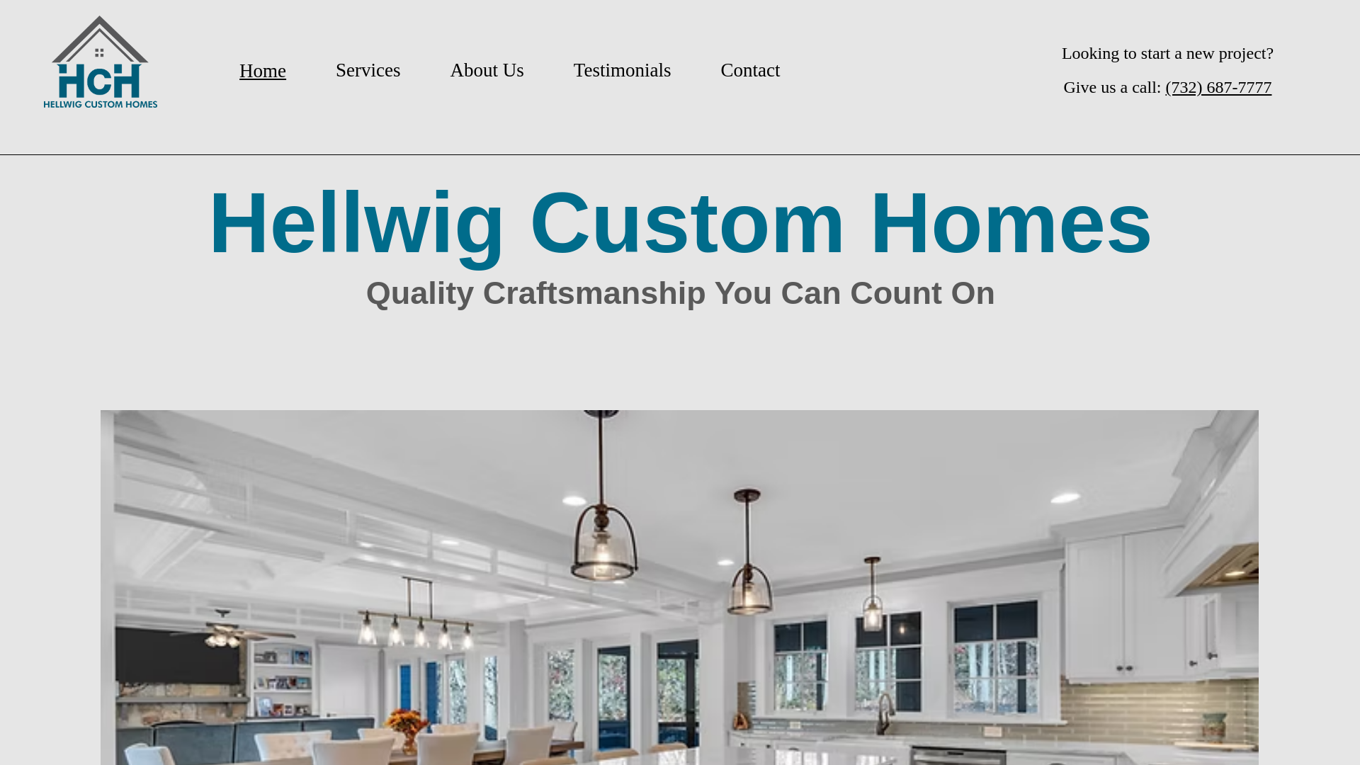 website screenshot of https://hellwigcustomhomes.com