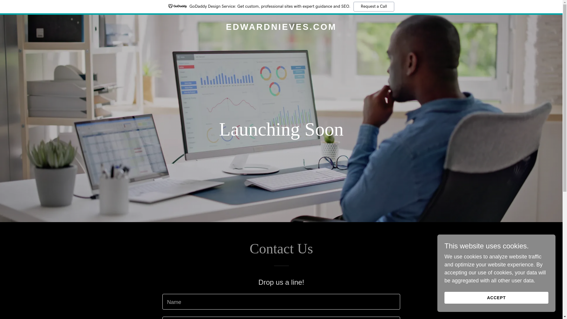 website screenshot of https://edwardnieves.com/