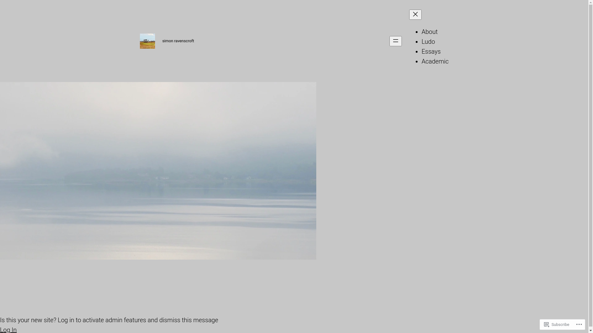website screenshot of https://simonravenscroft.haus/
