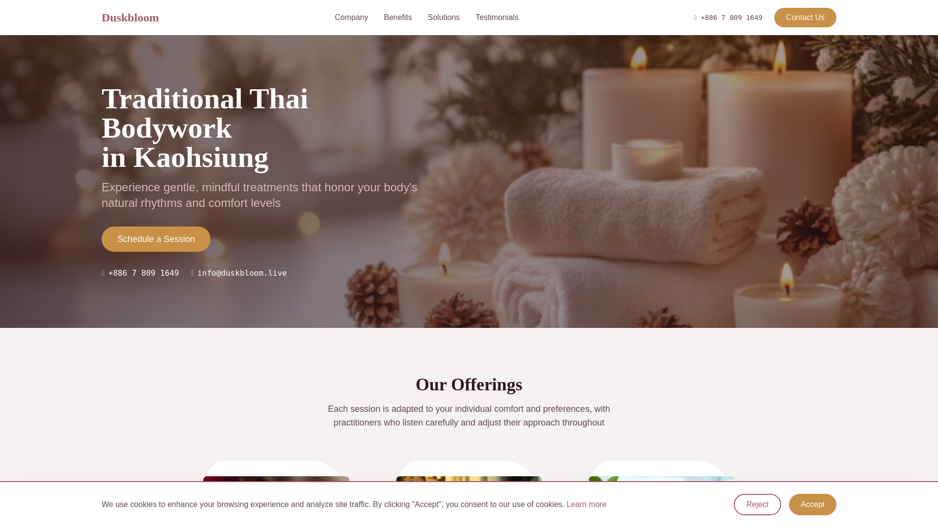 website screenshot of https://duskbloom.live/