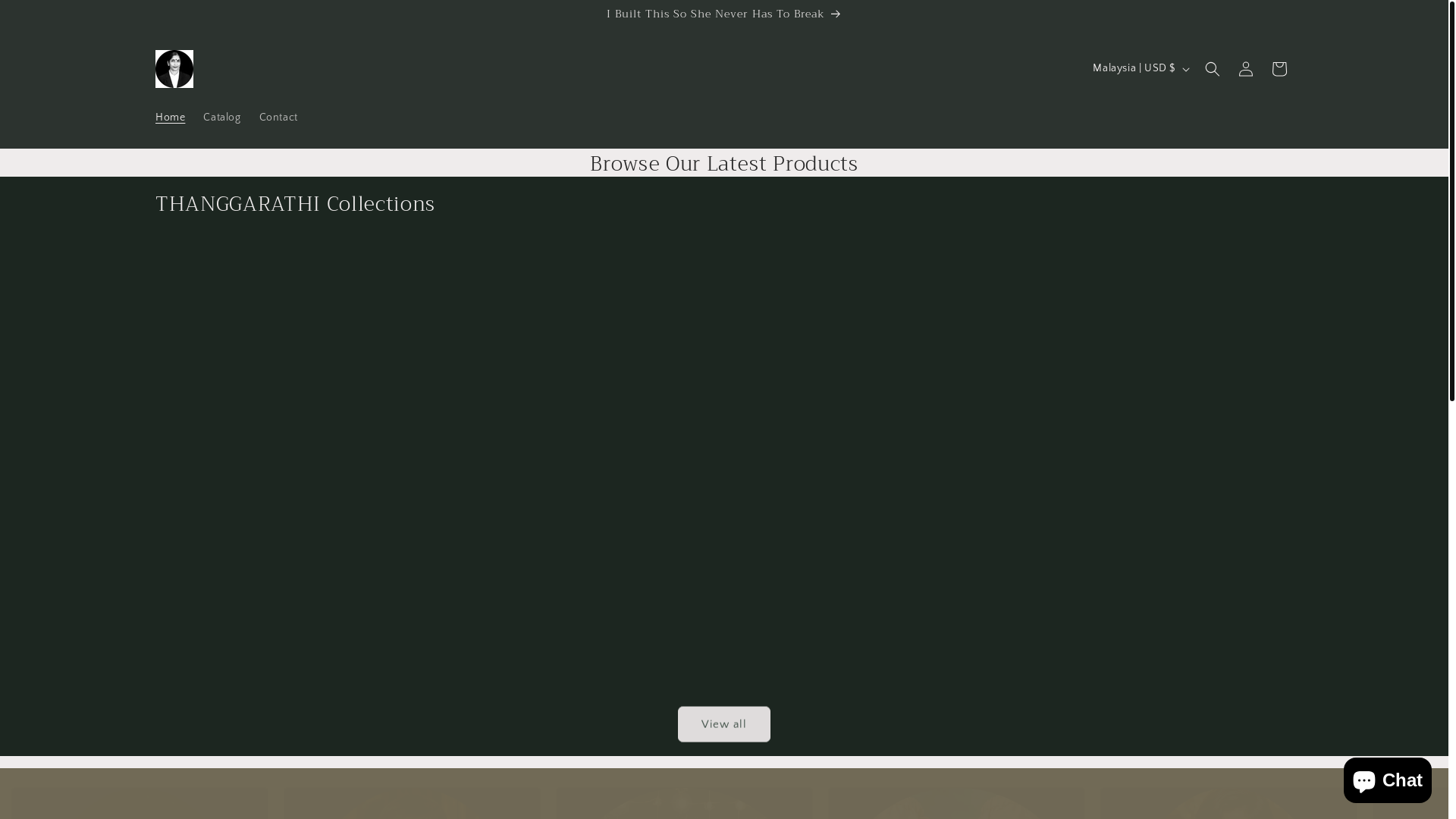 website screenshot of https://hemascouture.com/