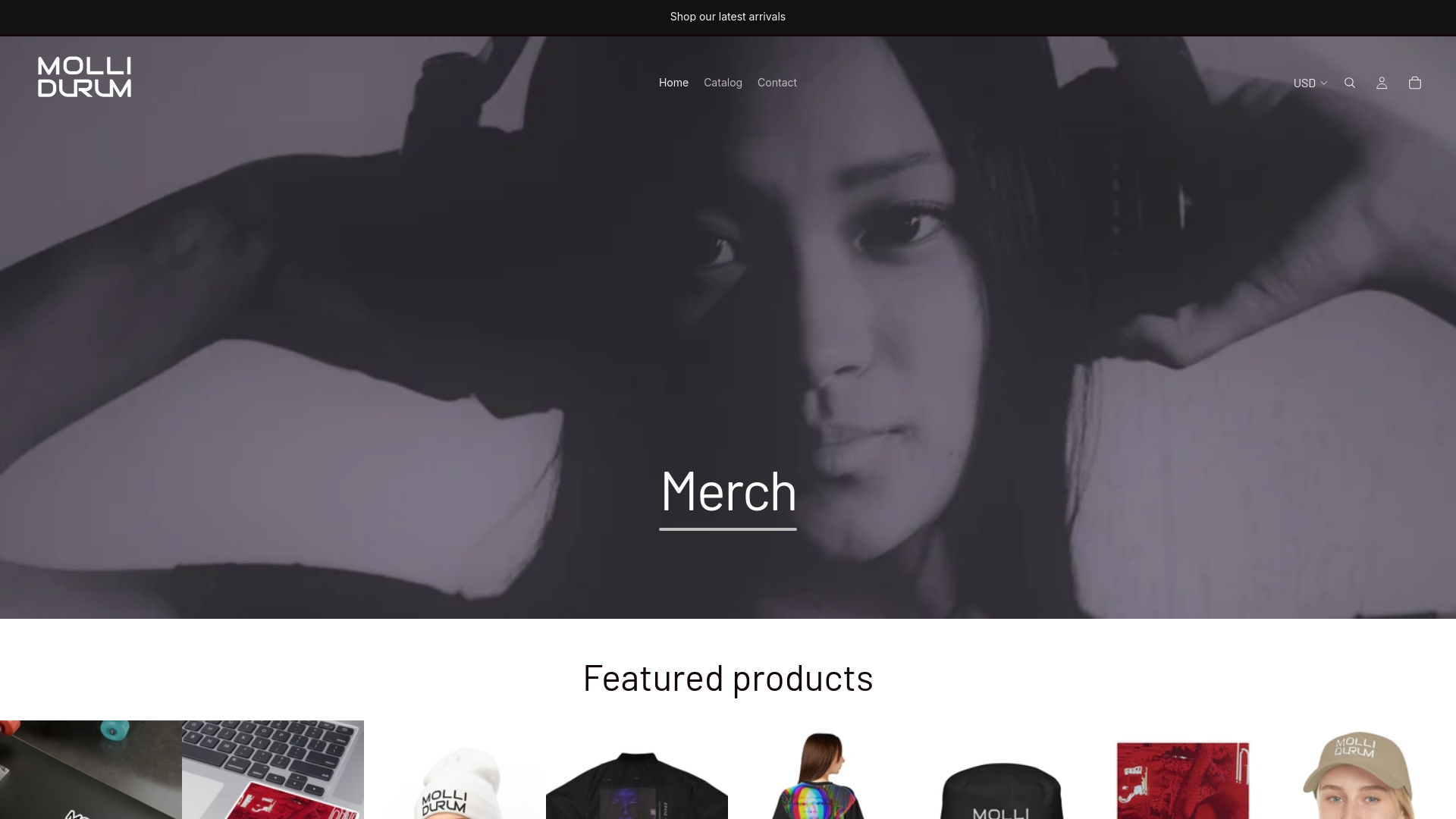 website screenshot of https://mollimerch.com/